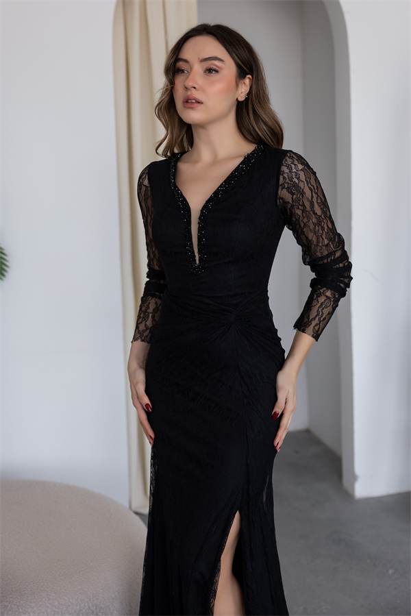 Yaka Boncuk İşlemeli Dantelli Abiye - SİYAH