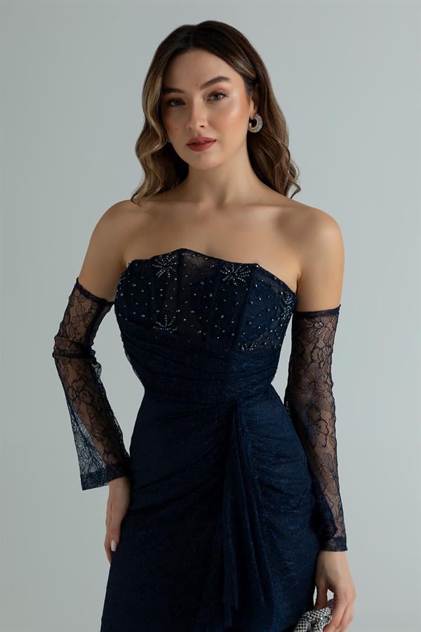 Yaka Boncuk İşlemeli Straplez Abiye - LACİVERT