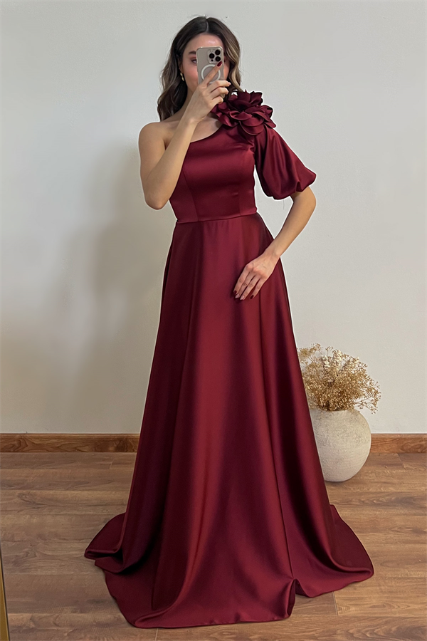 Yaka Çiçek Detayi Saten Abiye - BORDO