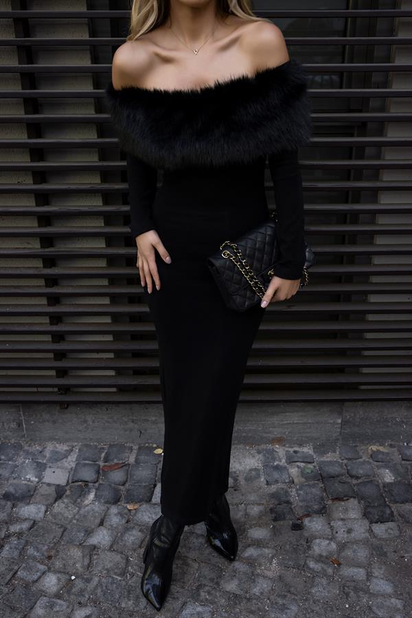 Yaka Detaylı Triko Elbise - SİYAH