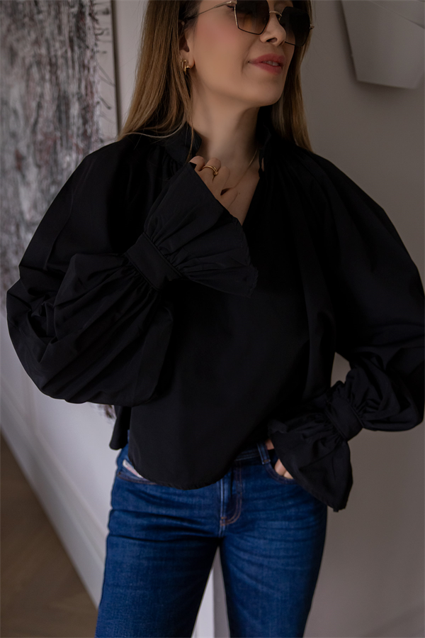 Yaka İp Biyeli Bluz - SİYAH