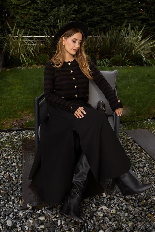 Yırtmaçlı Uzun Kloş Etek - SİYAH