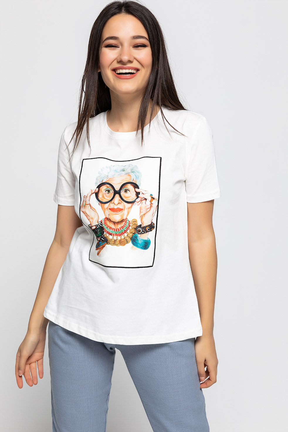 Yaşlı Kadın Baskılı T-Shirt - BEYAZ