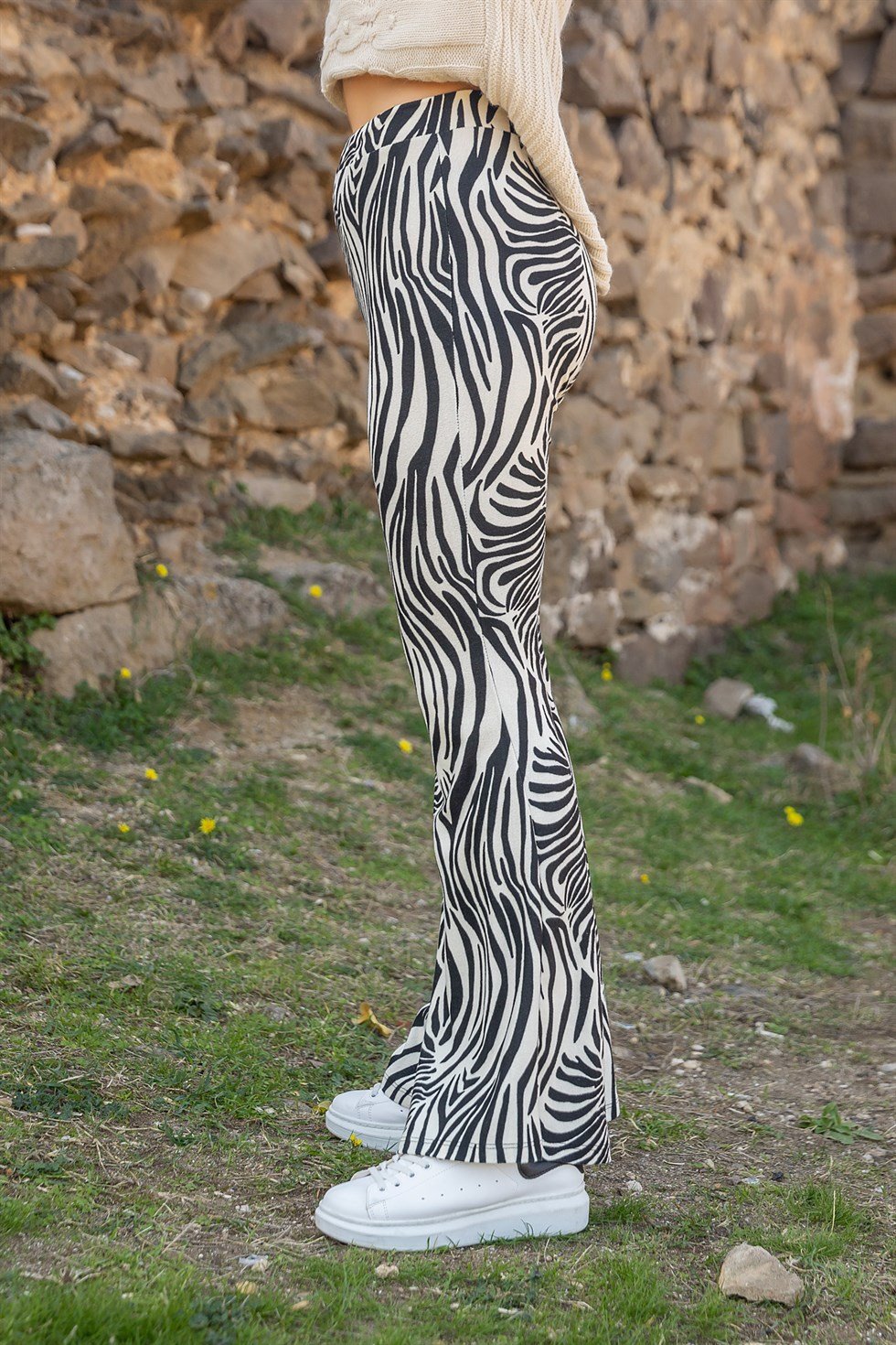 Zebra Desenli İspanyol Paça Pantolon - SİYAH