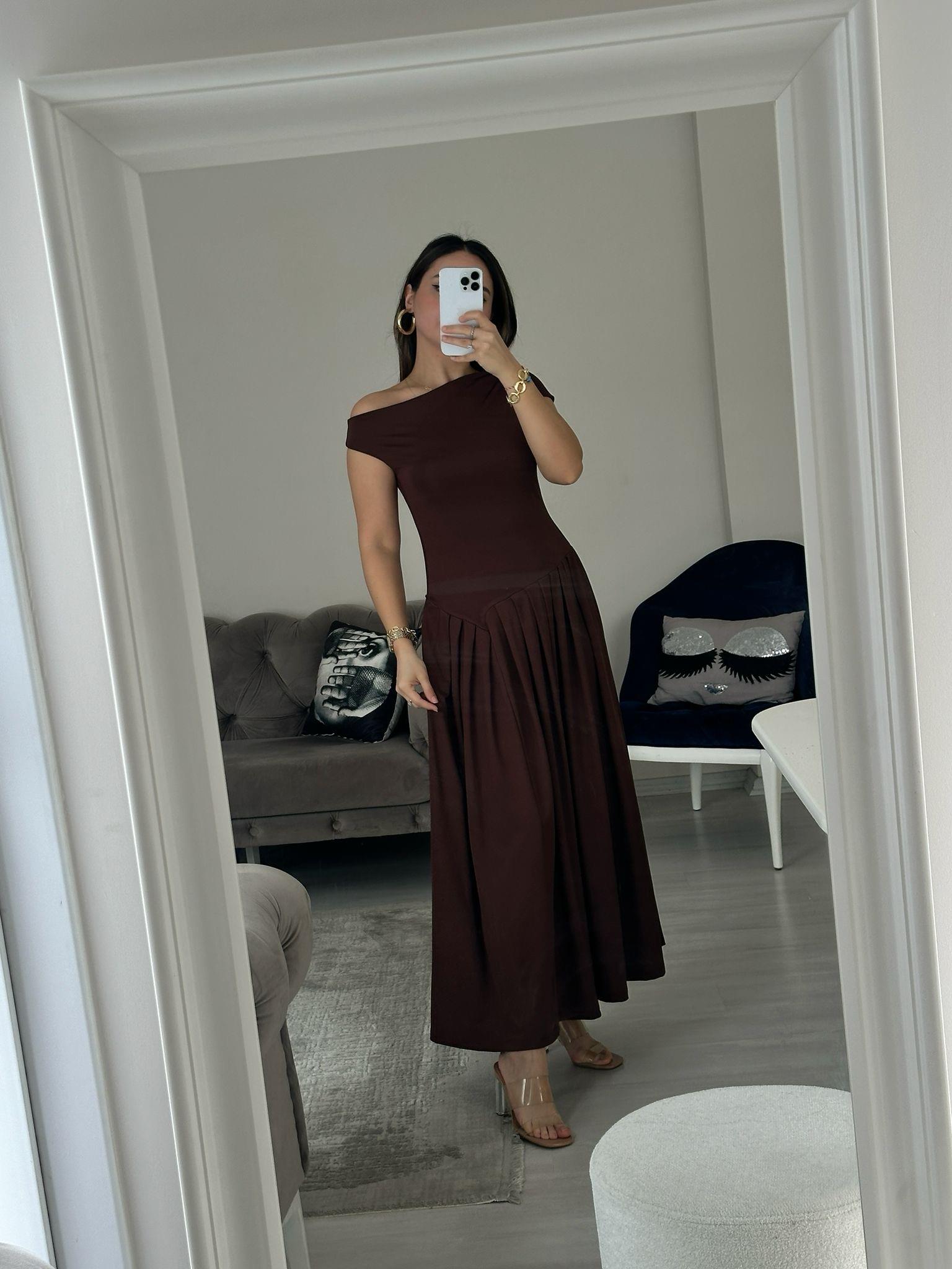 ASİMETRİK YAKA MİDİ ELBİSE 