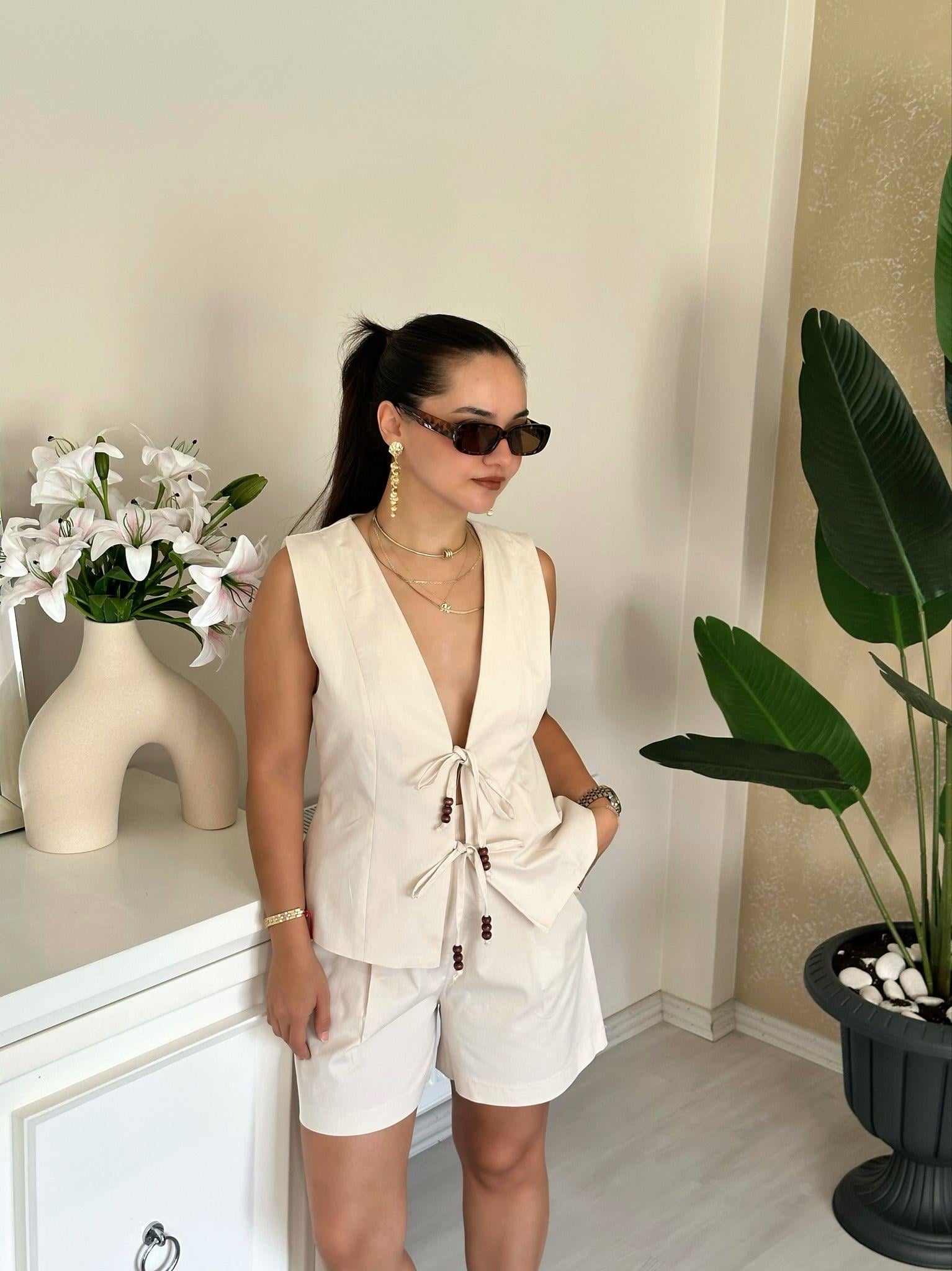 BAĞLAMALI BONCUKLU YELEK ŞORT TAKIM 