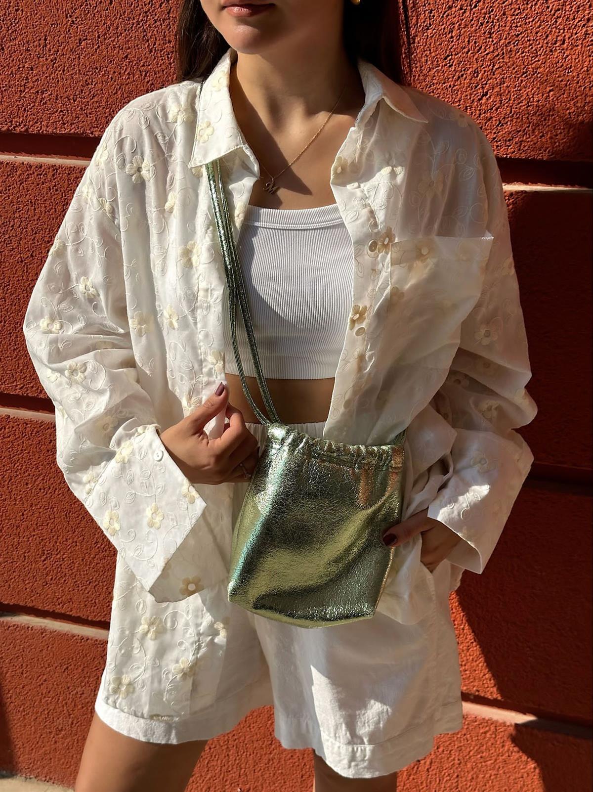 İŞLEMELİ KETEN GÖMLEK