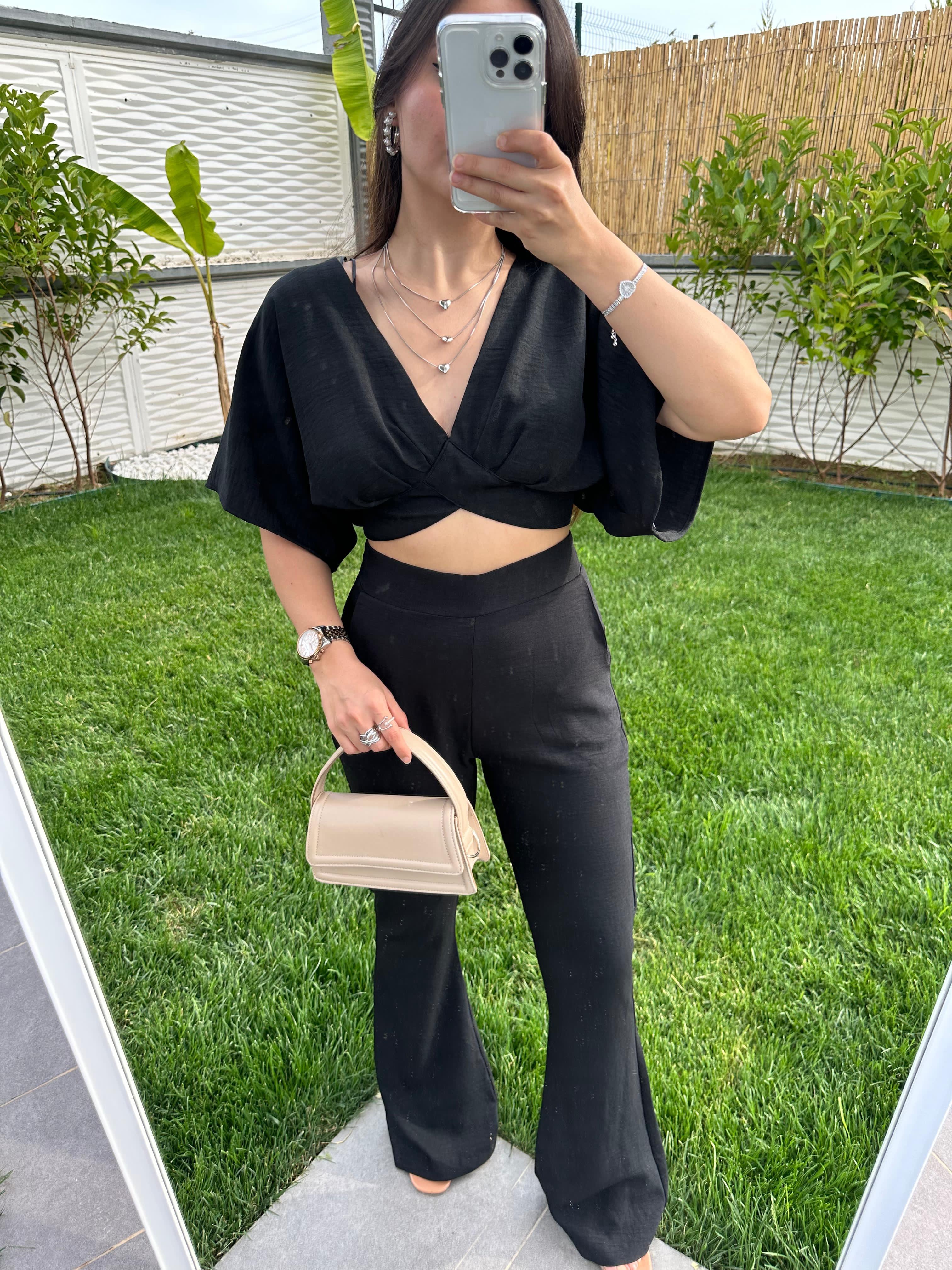 SIRT DEKOLTELİ TAKIM GÖRÜNÜMLÜ TULUM