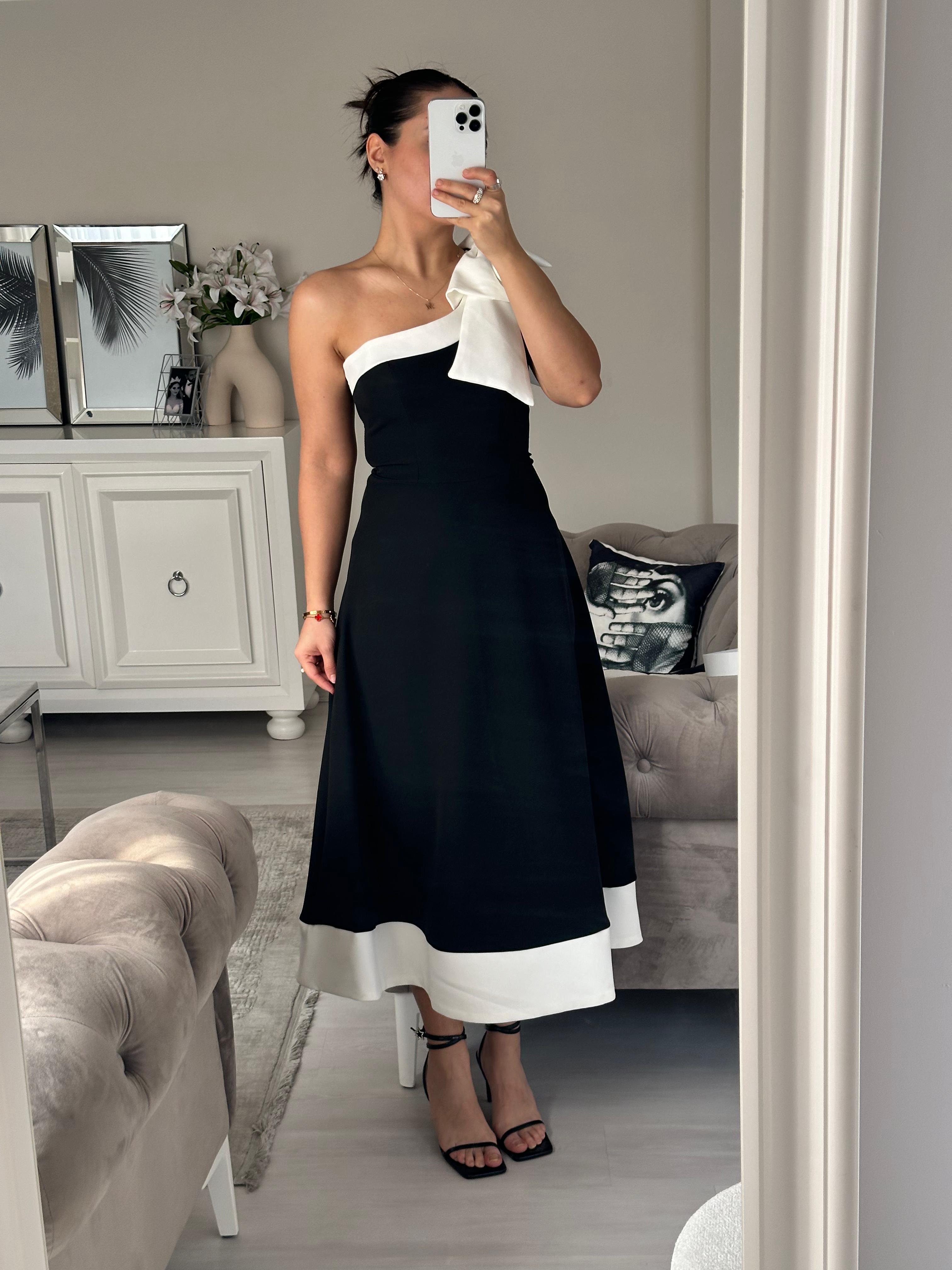 TEK OMUZ FİYON DETAYLI ELBİSE