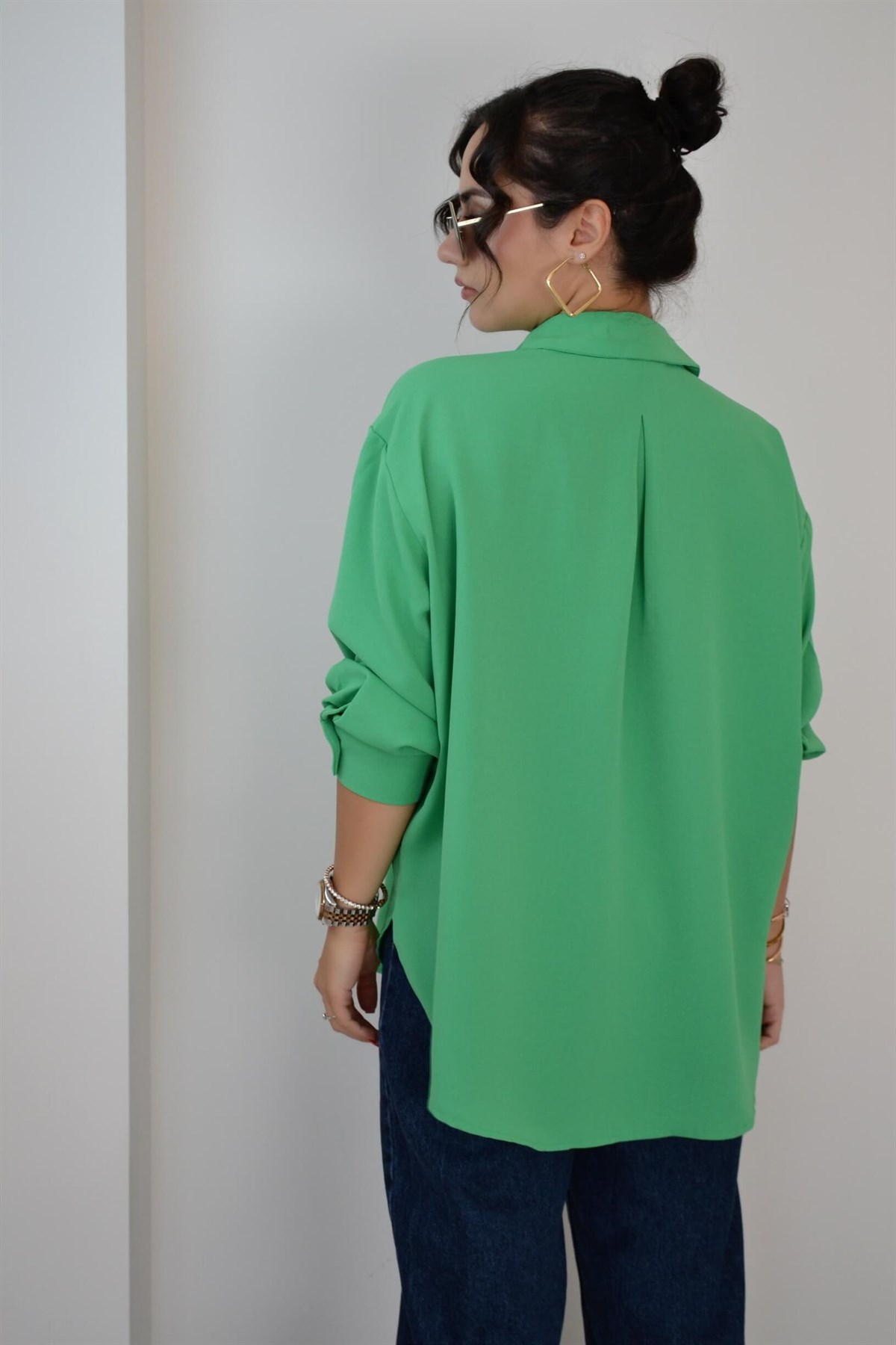 YEŞİL CREP GÖMLEK