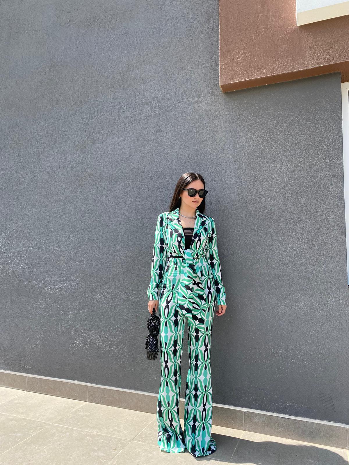 YEŞİL DESENLİ ALT ÜST TAKIM