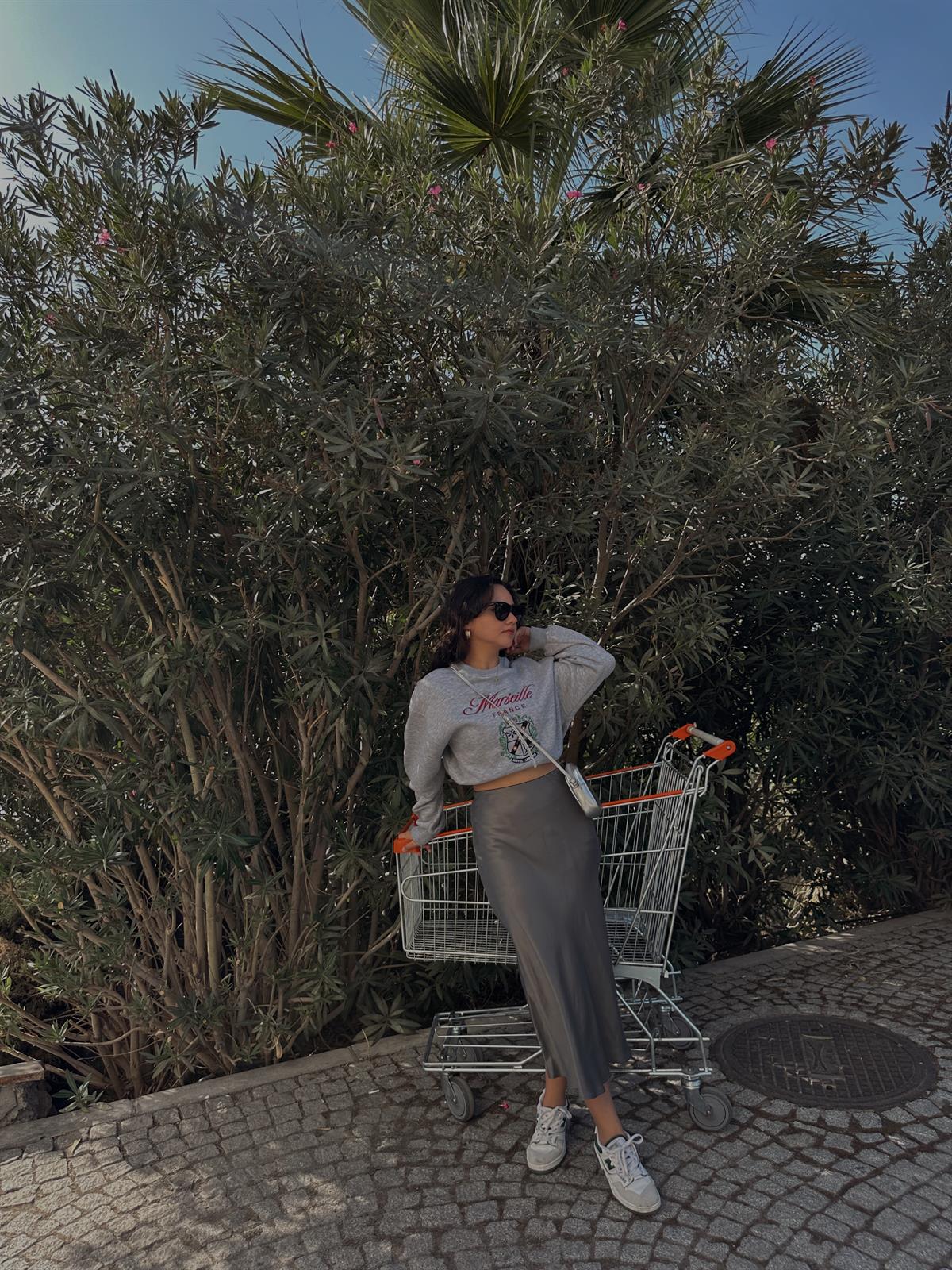 GRİ PAMUKLU SATEN ETEK