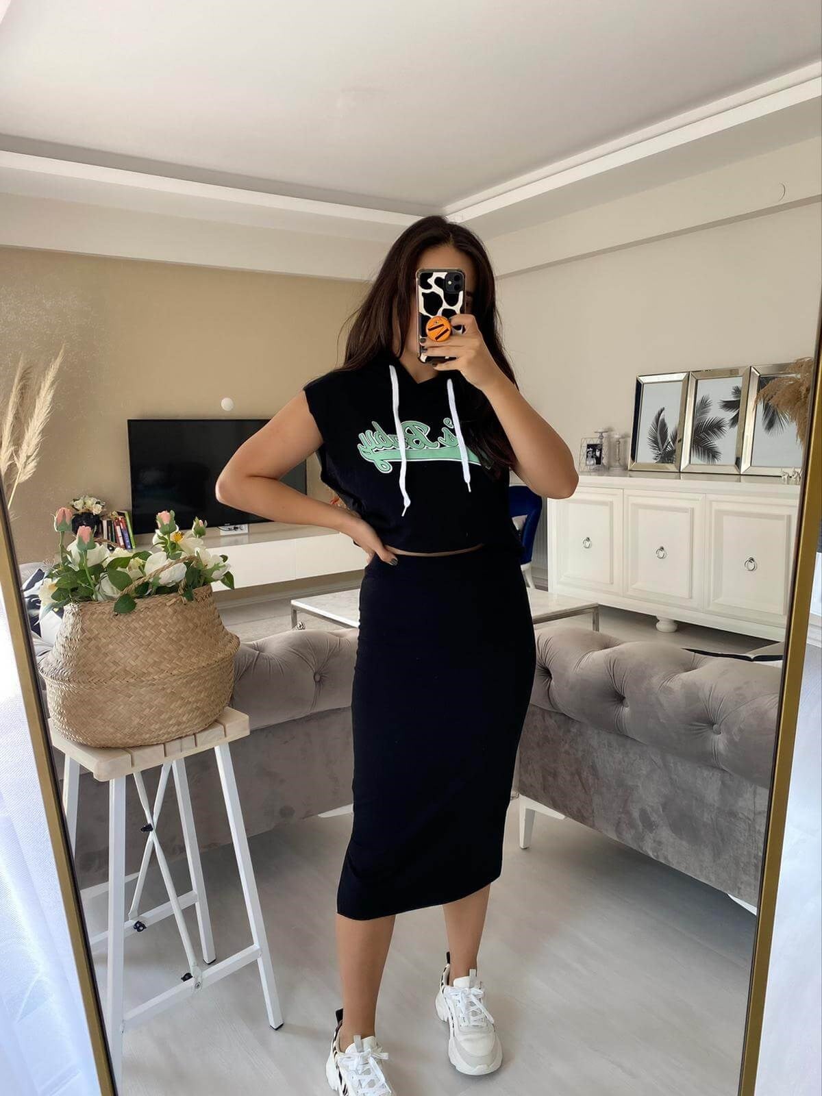 KALEM ETEKLİ VE KAPİŞONLU TAKIM