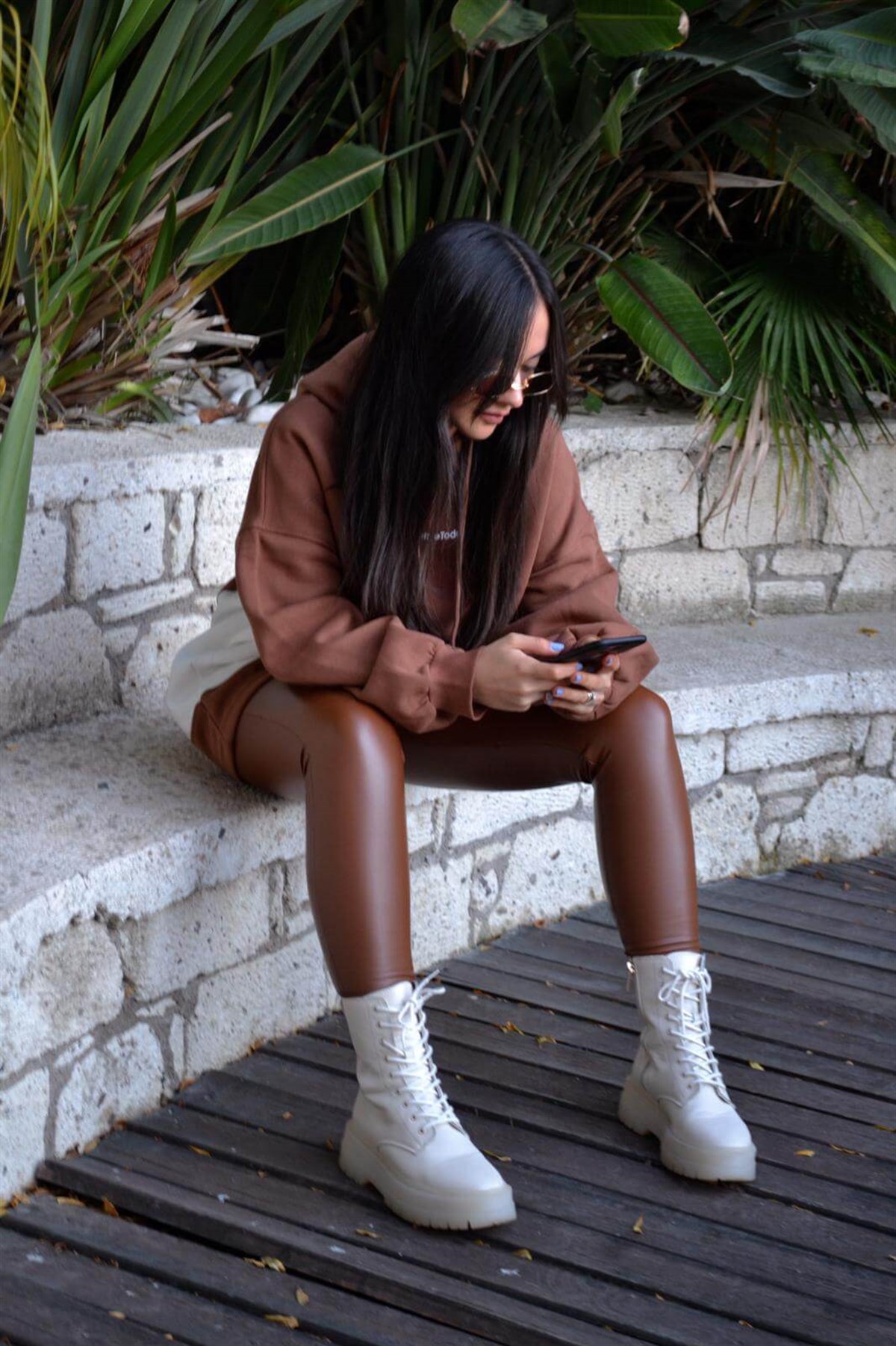 SUNİ DERİ İÇİ ŞARDONLU TAYT