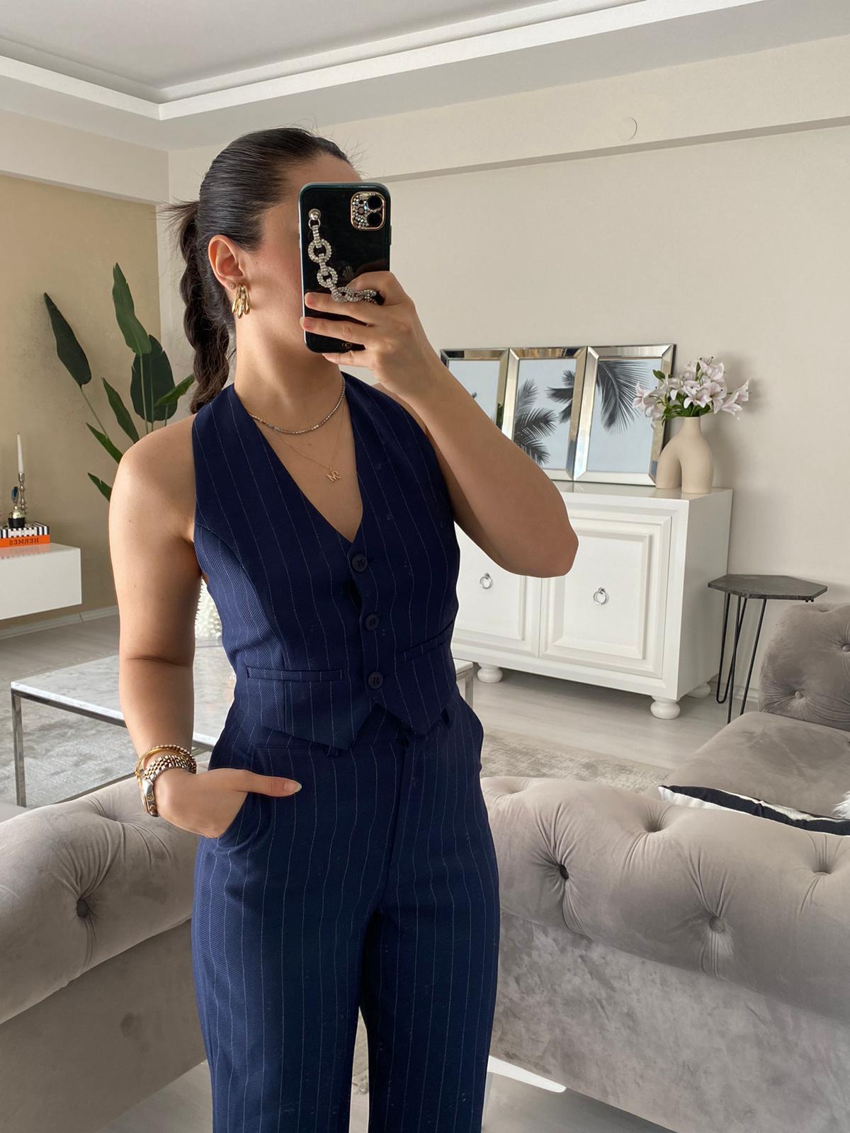 YELEKLİ LACİVERT TAKIM