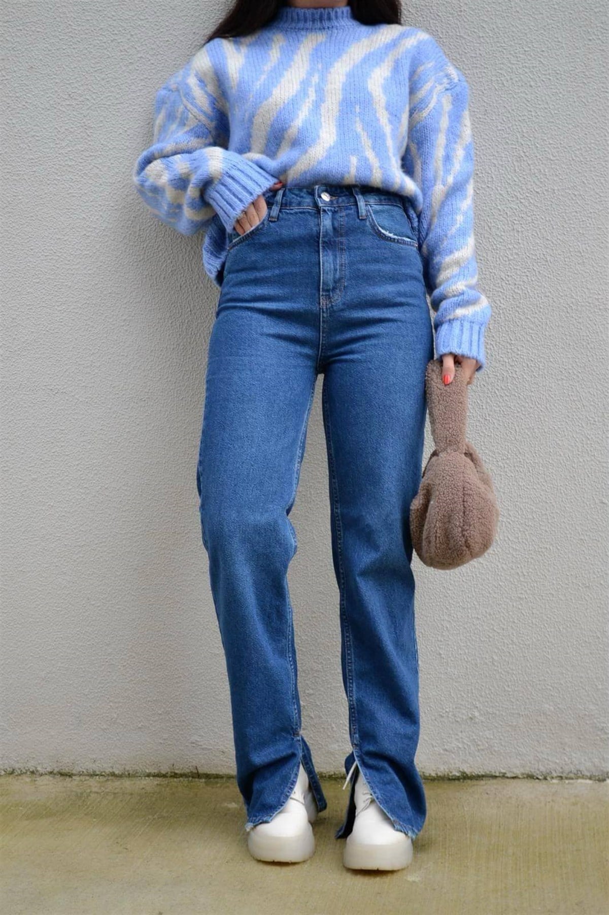 YIRTMAÇ DETAYLI JEAN