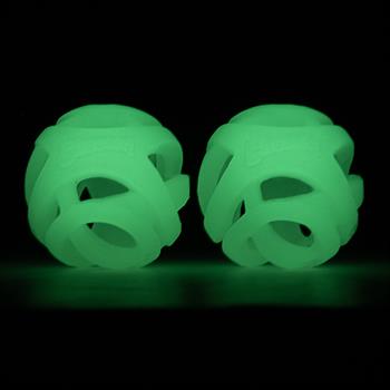 Chuckit! Max Glow Air Fetch Gece Parlayan Köpek Oyun Topu 2li Paket (Küçük Boy)
