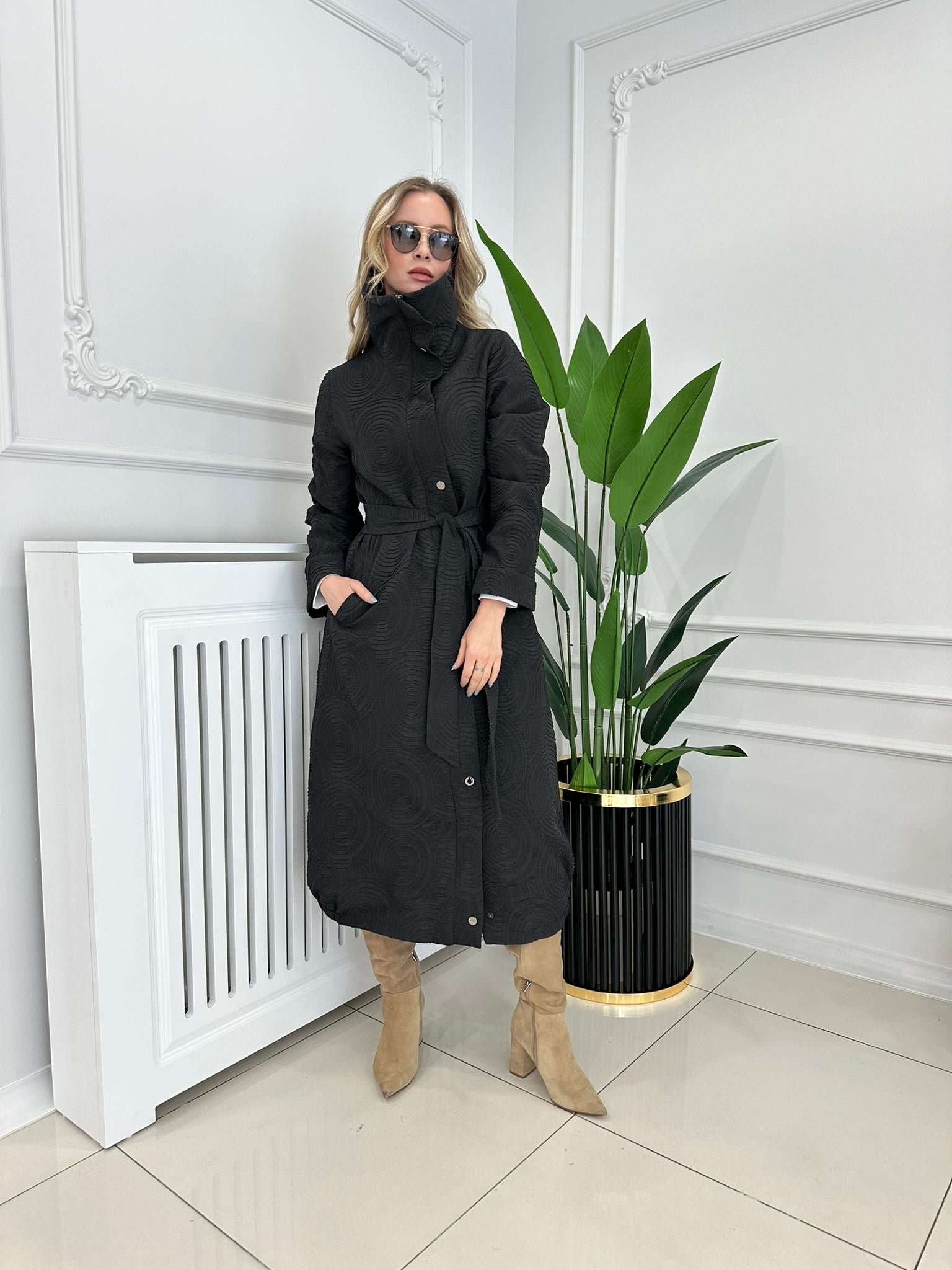 04-1369 GİRDAPLI UZUN KAP  SİYAH