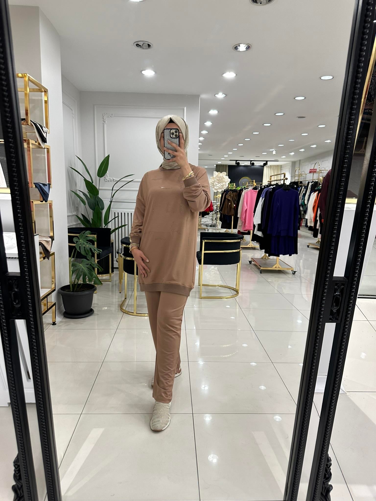 24160 Taşlı rahat takım -VİZON