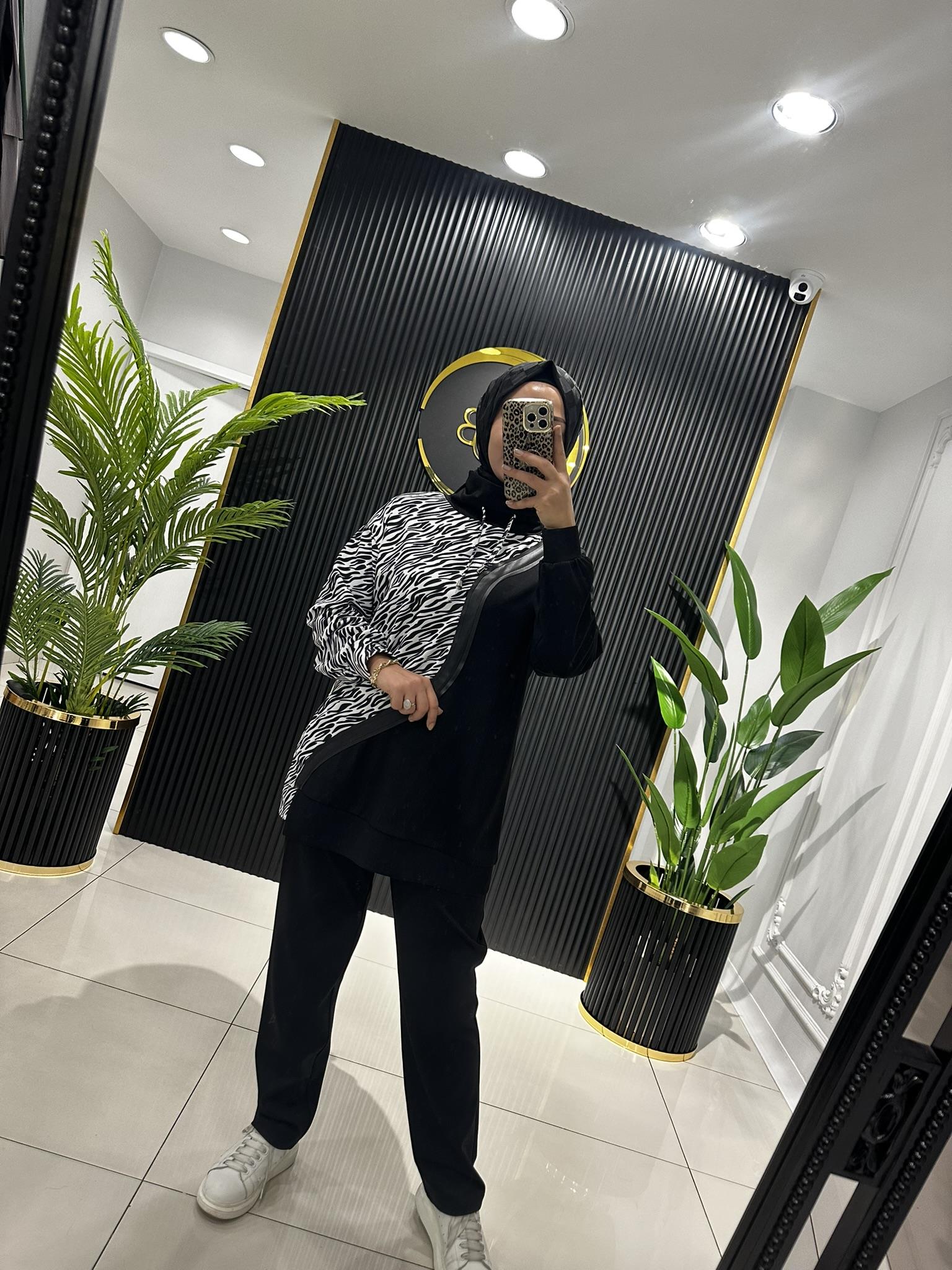 02-1913 ZEBRALI İKİLİ TAKIM  SİYAH