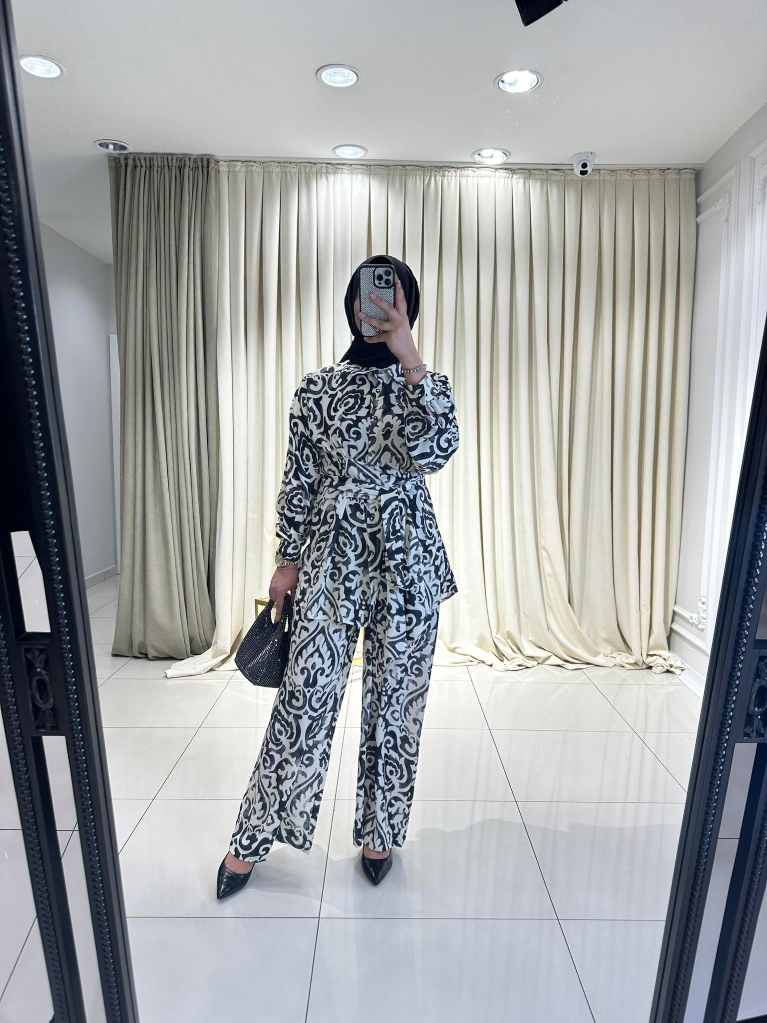 02-2027 Çini desenli pantolonlu takım  EKRU