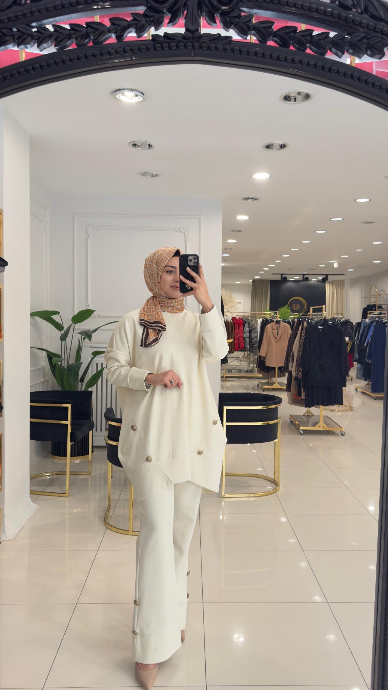 1002 DÜĞME DETAYLI RAHAT TAKIM BEJ