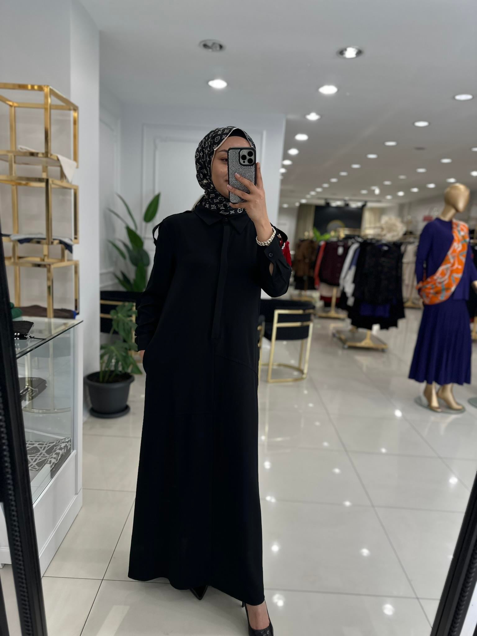 12501 Omzu taşlı elbise   SİYAH