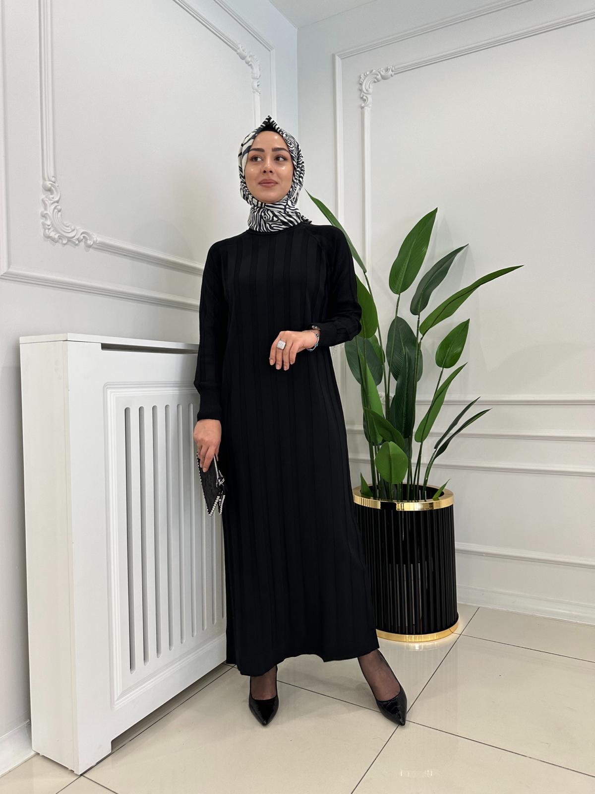 1401 Kalın fitilli triko elbise  SİYAH