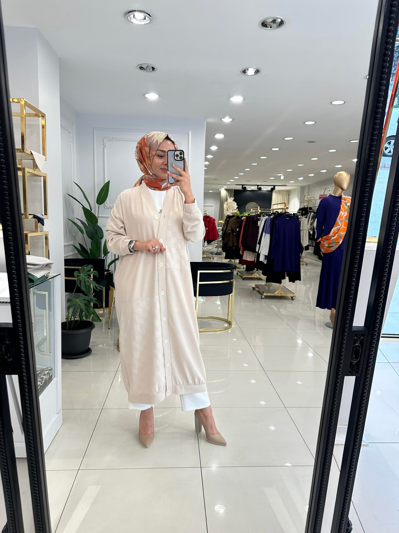 15161 Dama desenli düğmeli hırka   BEJ