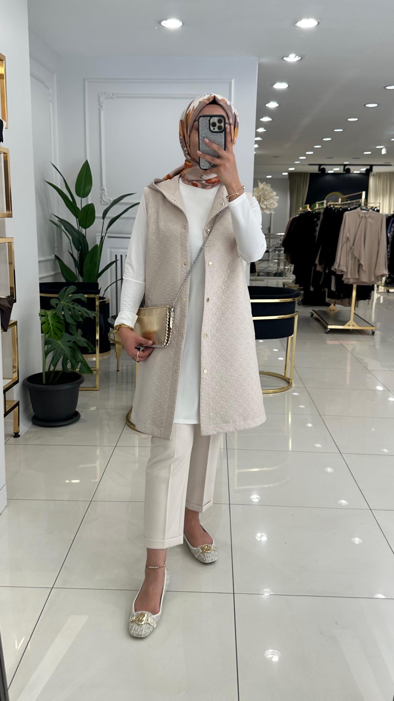 16-1098 Kapitone bahar yelek