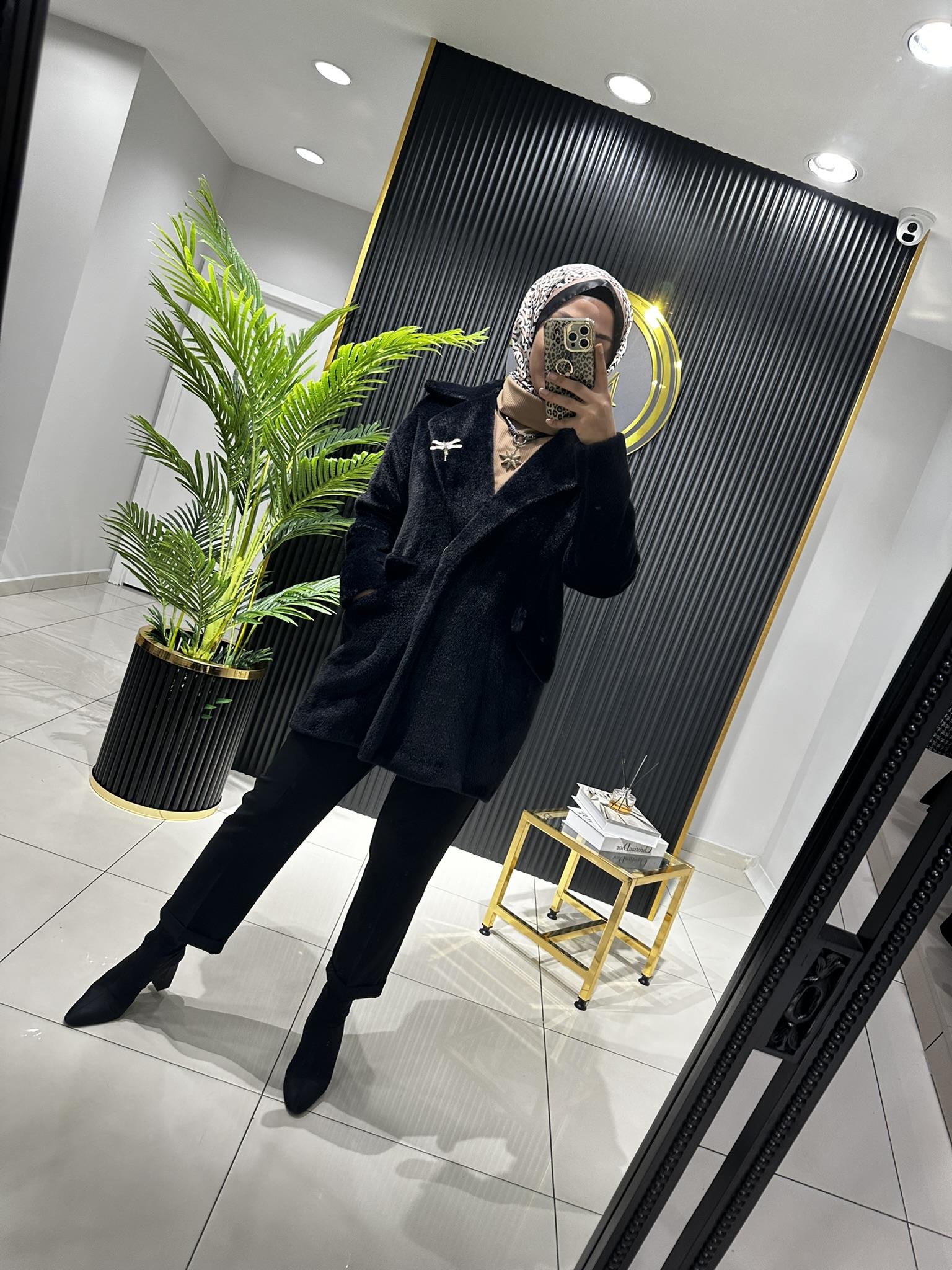 24733 YUMOŞ KÜRK MONT SİYAH