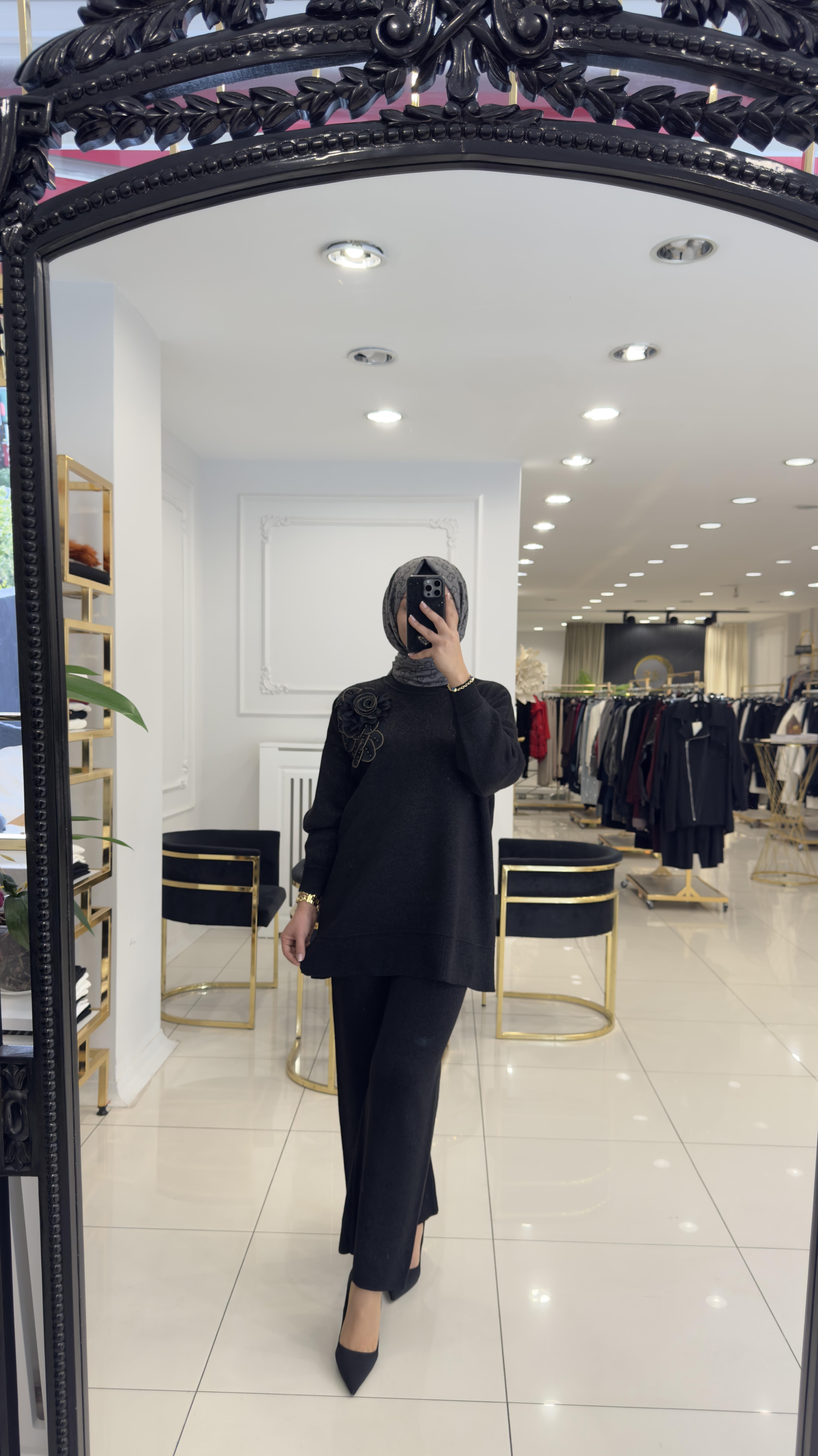 25158 Gül triko takım-SİYAH