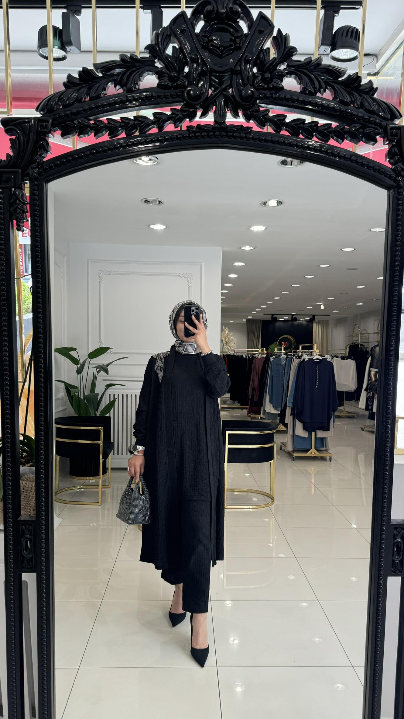 25602 İşlemeli müslin takım-SİYAH