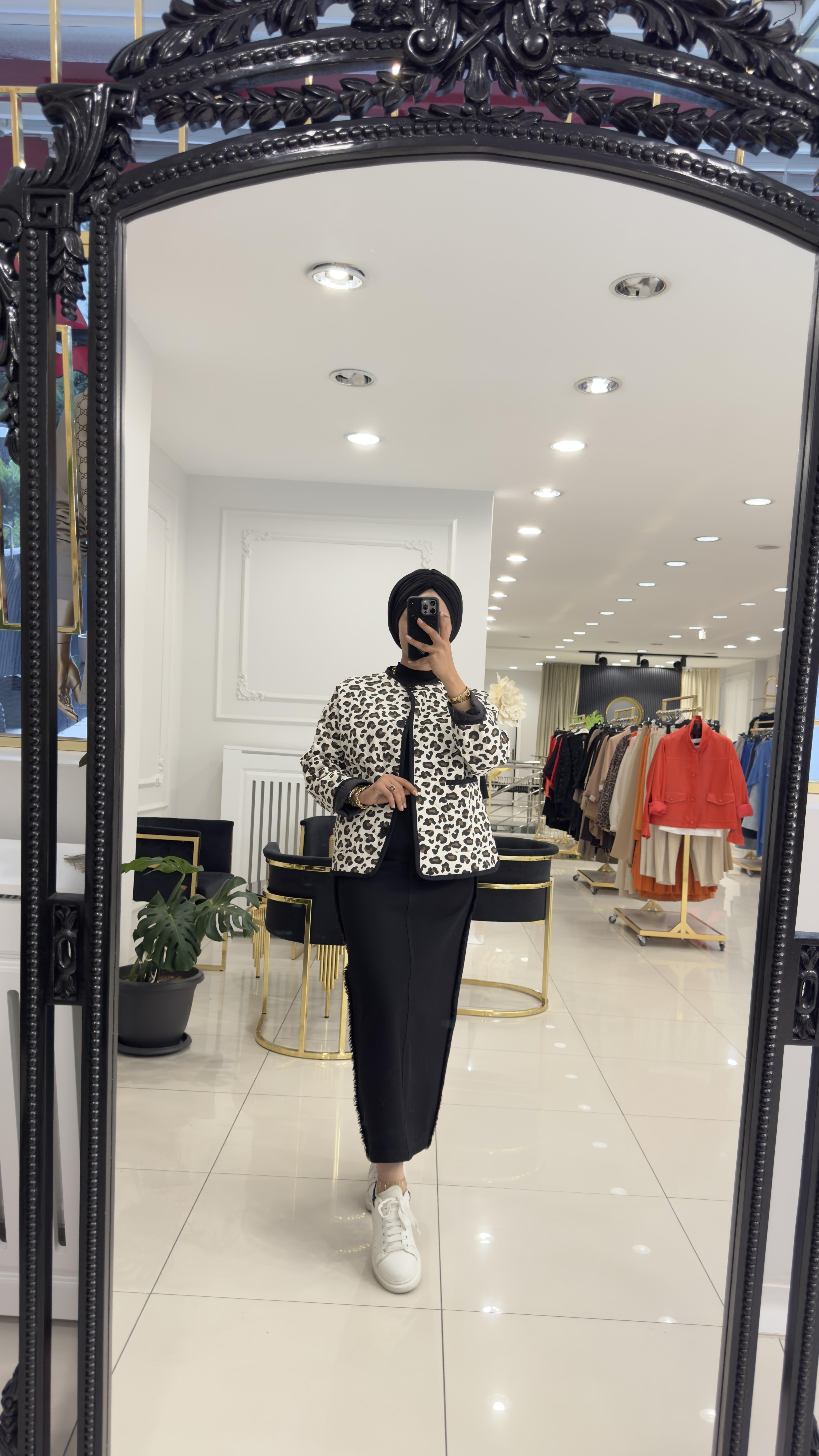 508019 Leopar Kapitone Ceket- EKRU