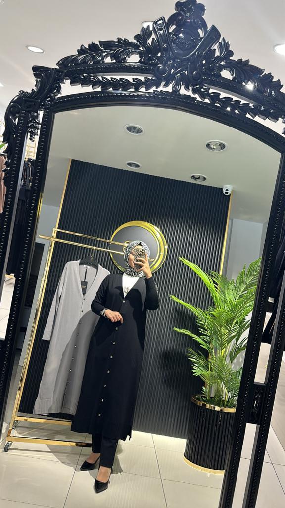 707 ALTI TIRTIKLI TAM BOY DÜĞMELİ HIRKA   SİYAH