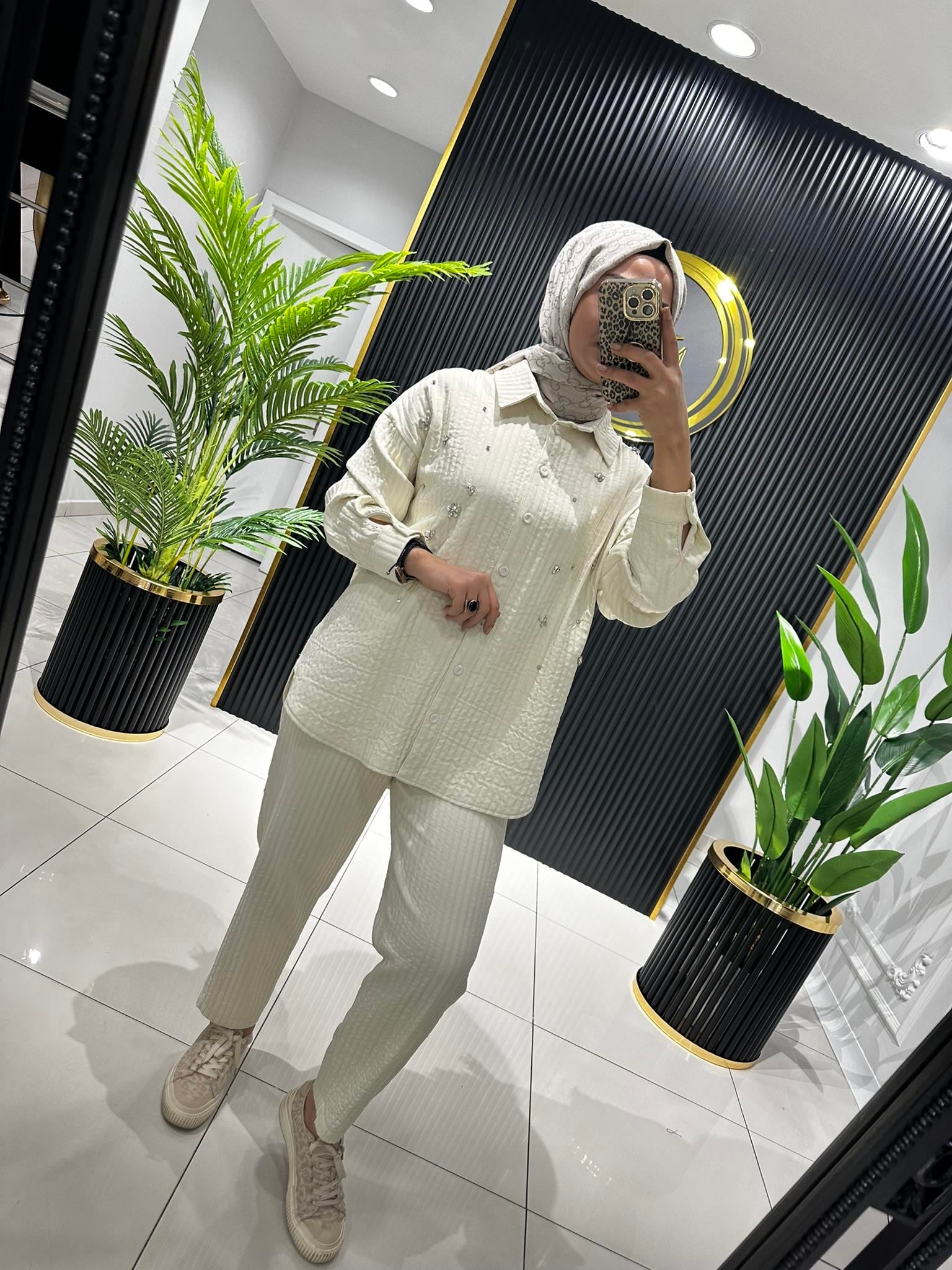 W-4968TAŞLI KAPİTONE TAKIM  BEJ