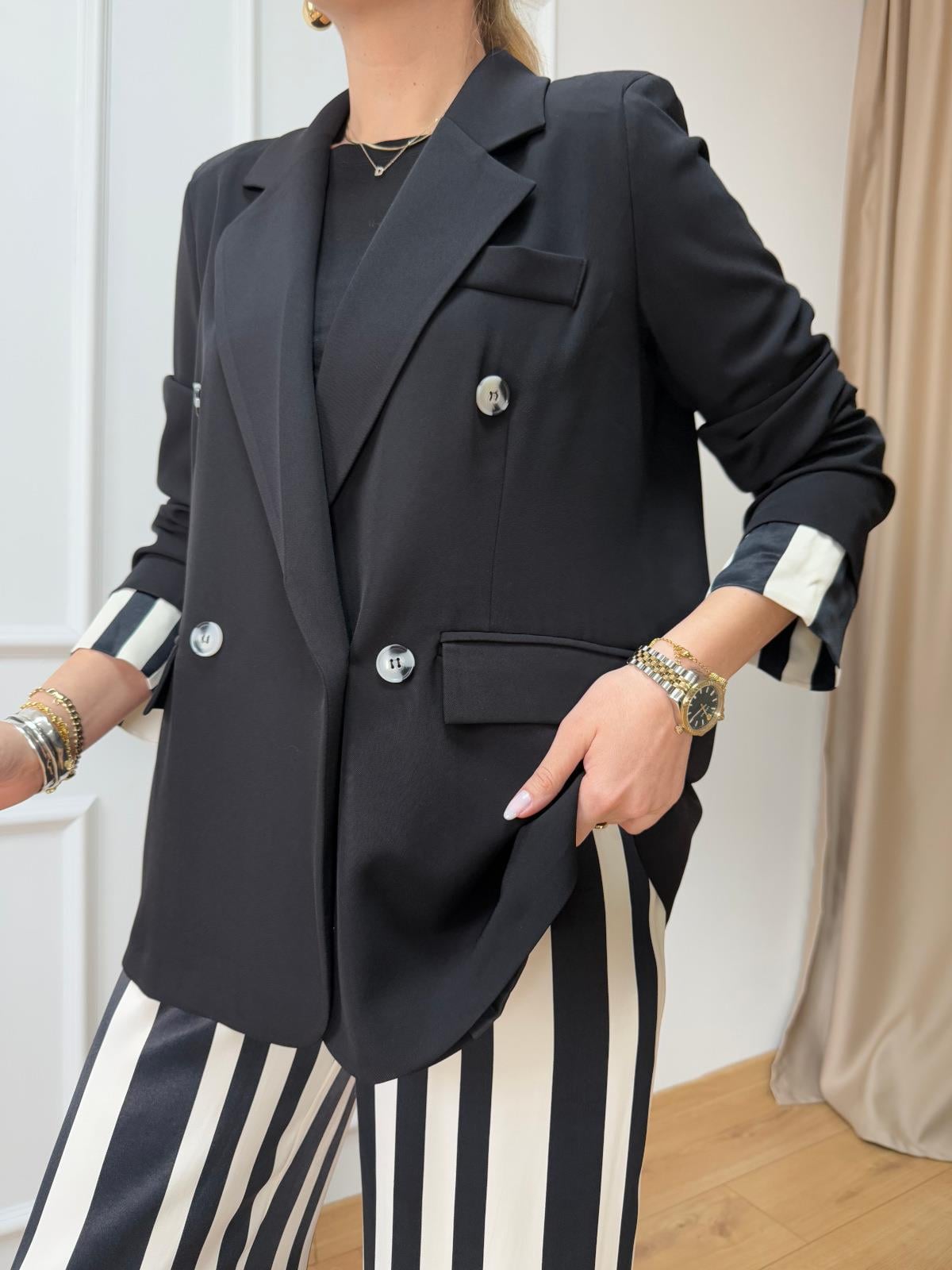 Arka Tasarım Blazer Ceket