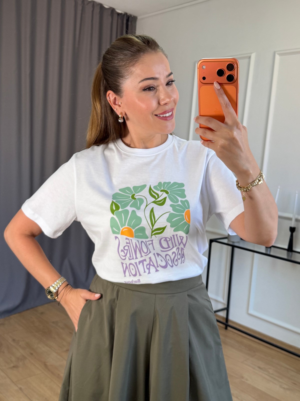 Ekru Ön Çiçek Baskılı Tshirt