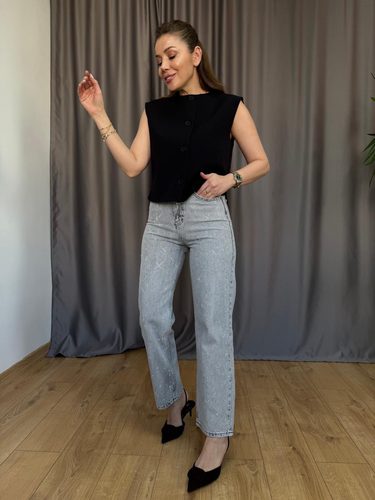 Gri Geometrik Taşlı Jean