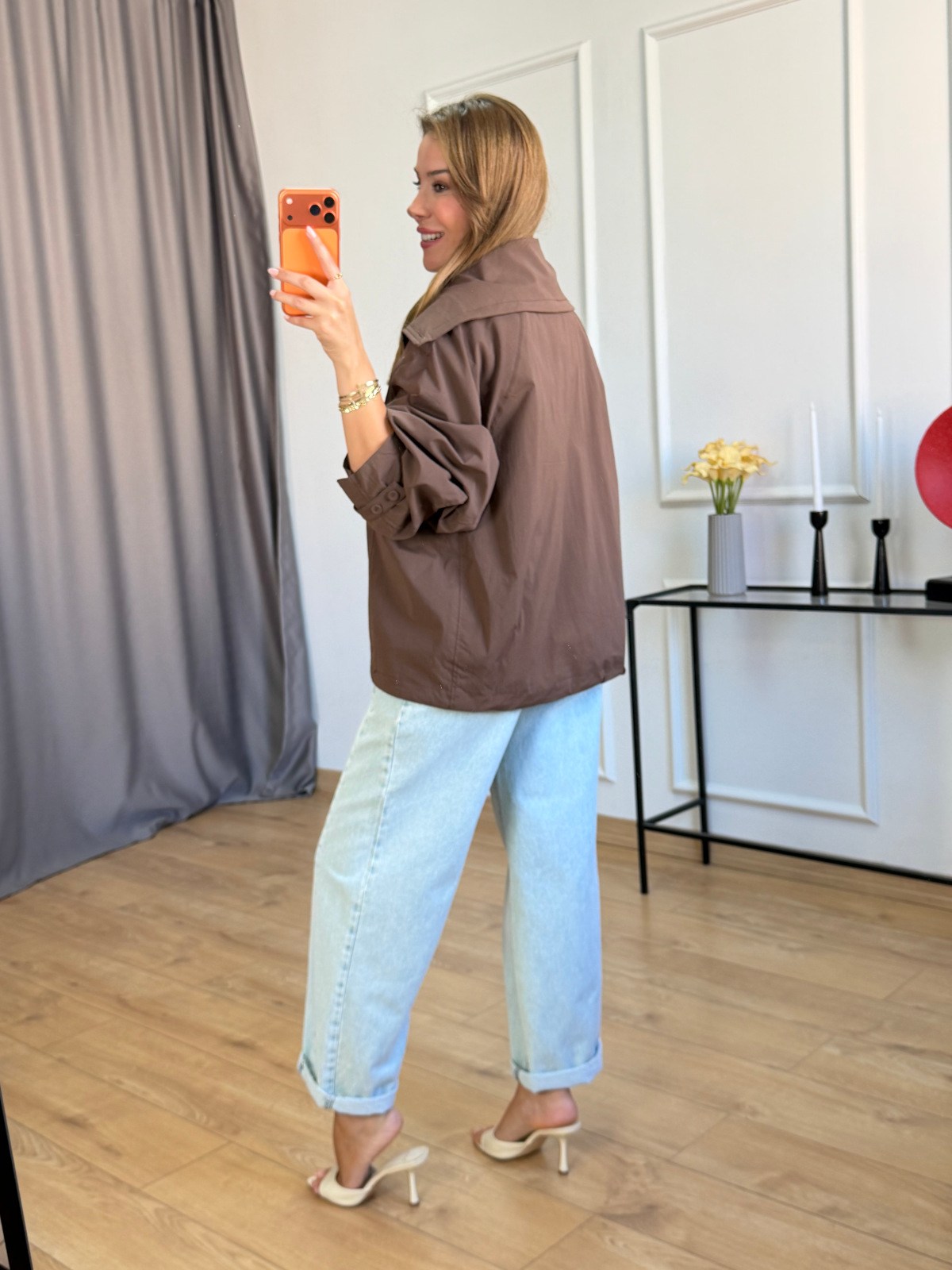Kahve Düğme Detaylı Yağmurluk