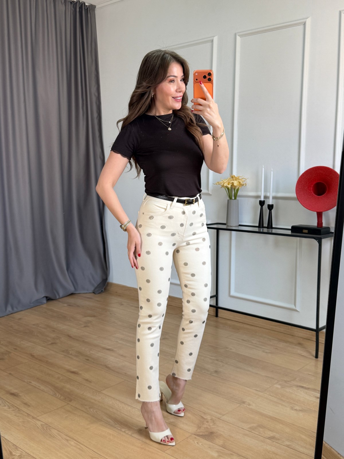 Krem Puantiye Taşlı Jean