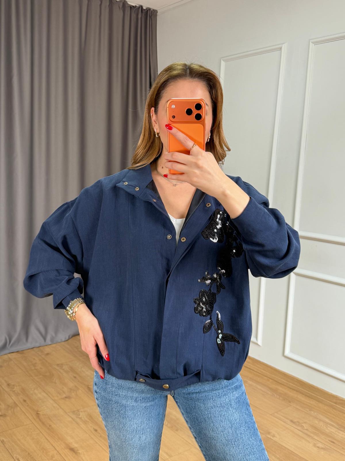 Lacivert Çiçek Nakışlı Ceket