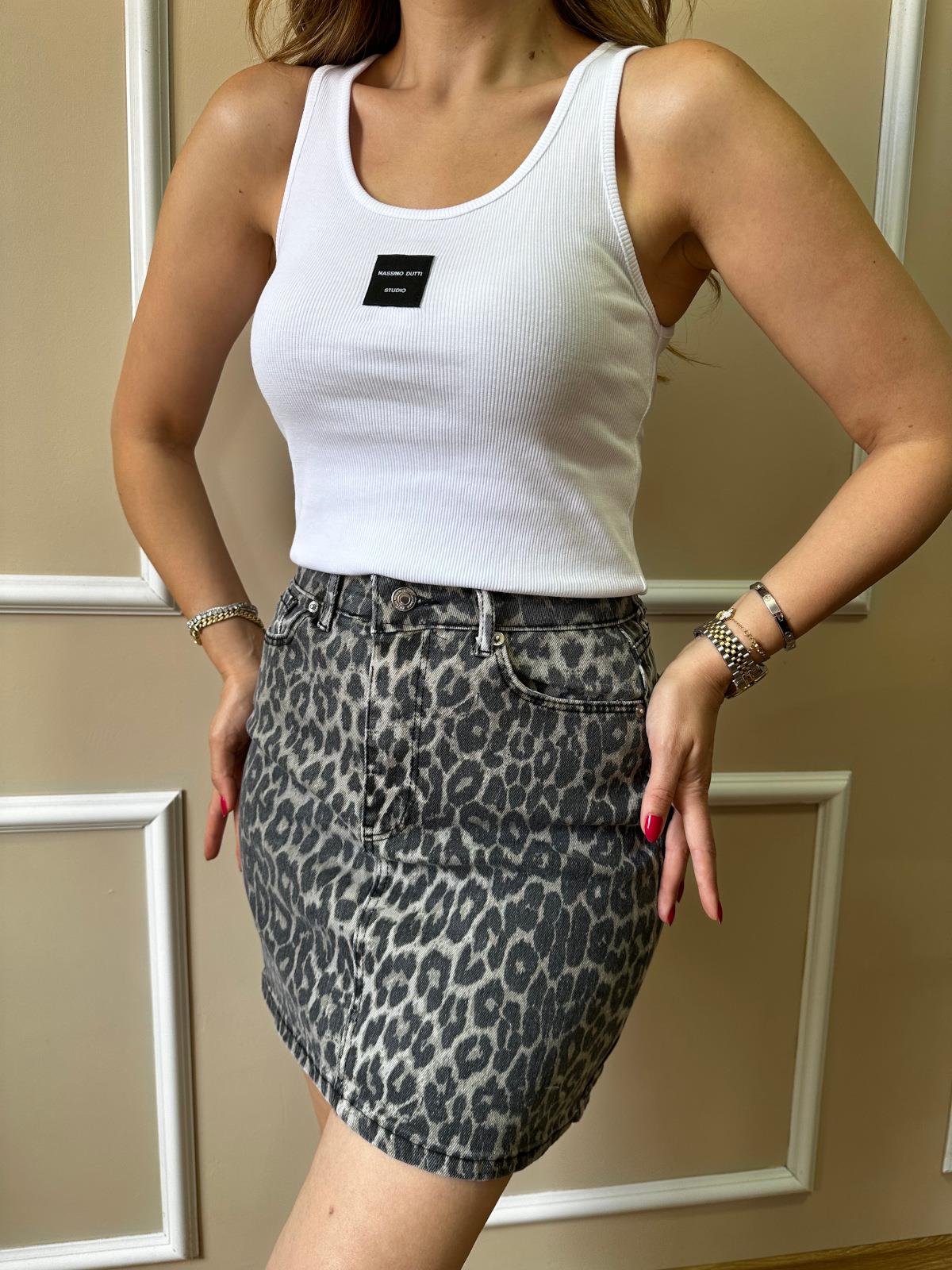 Leopar Jean Etek