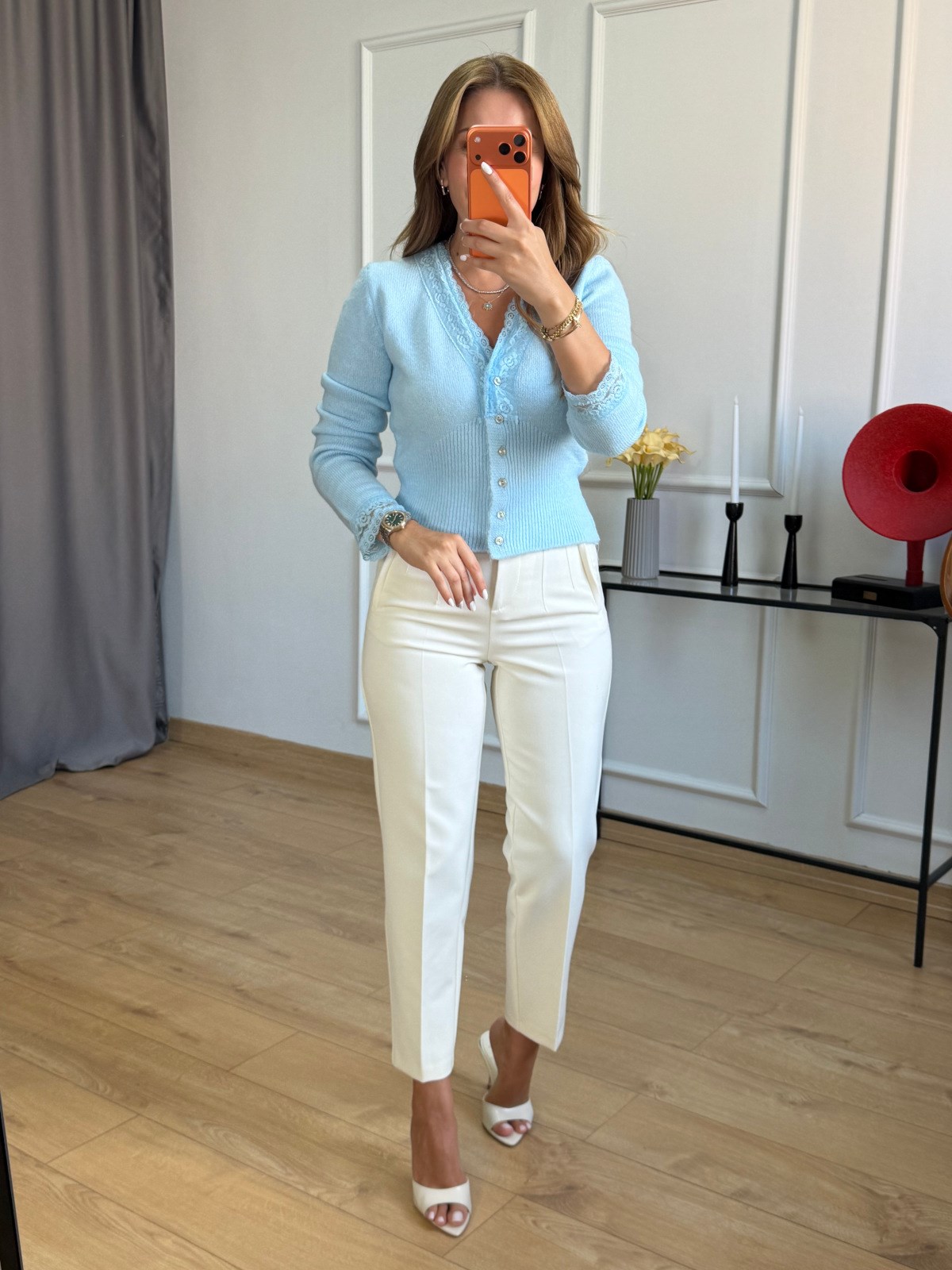 Mavi Dantel Detaylı Hırka