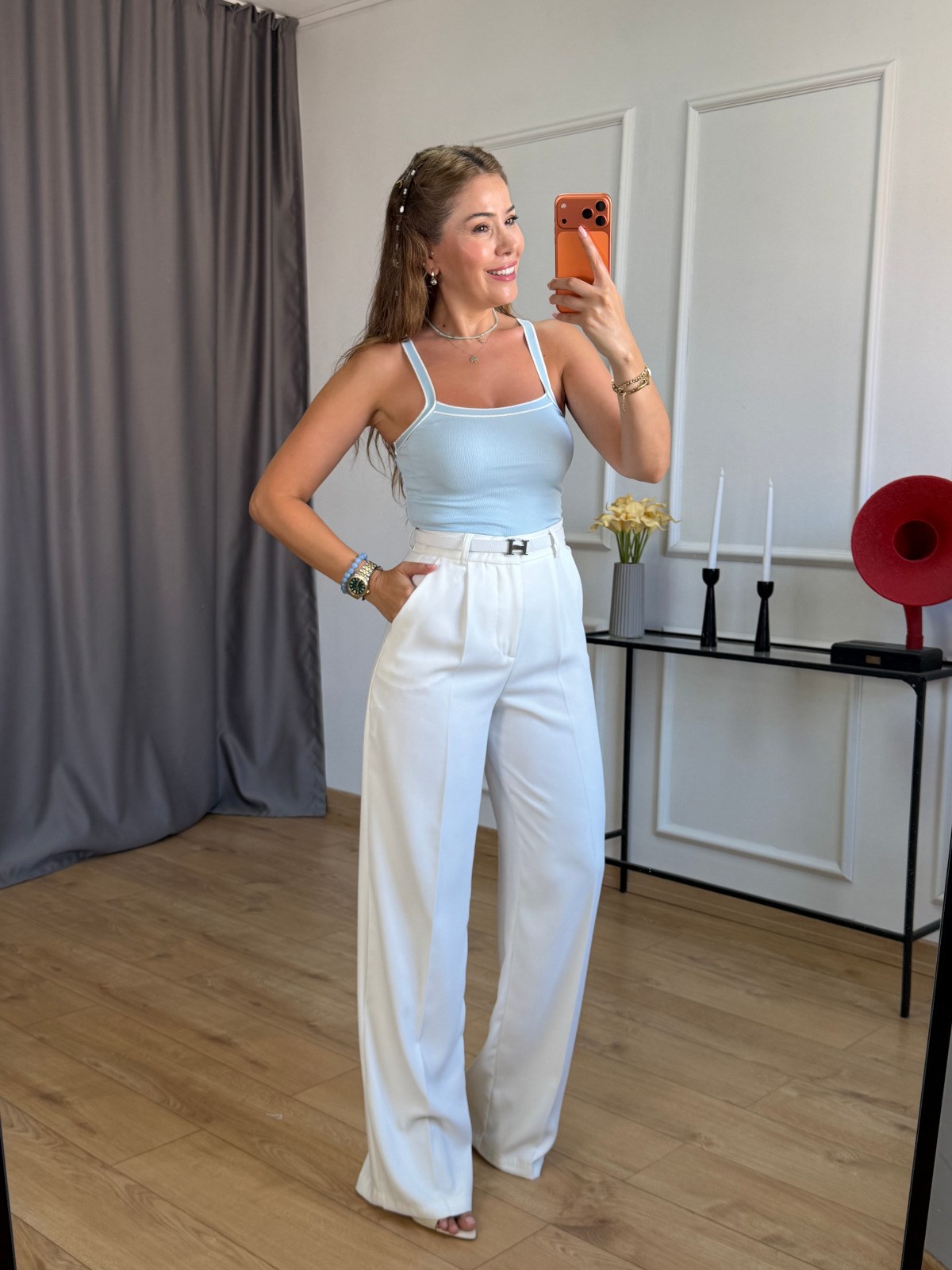 Mavi Şerit Detaylı Askılı Bluz