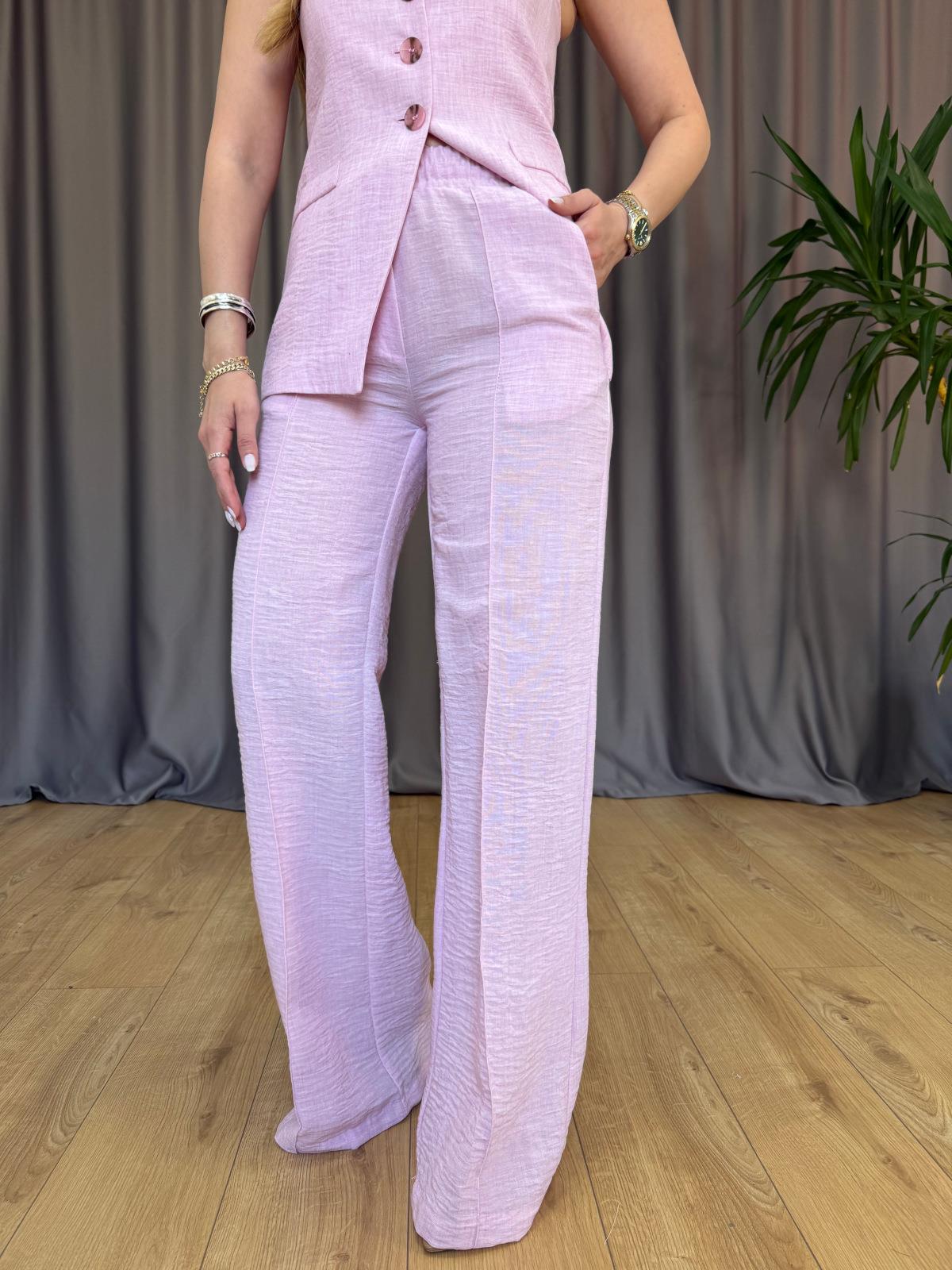Pembe Kare Yaka Takım