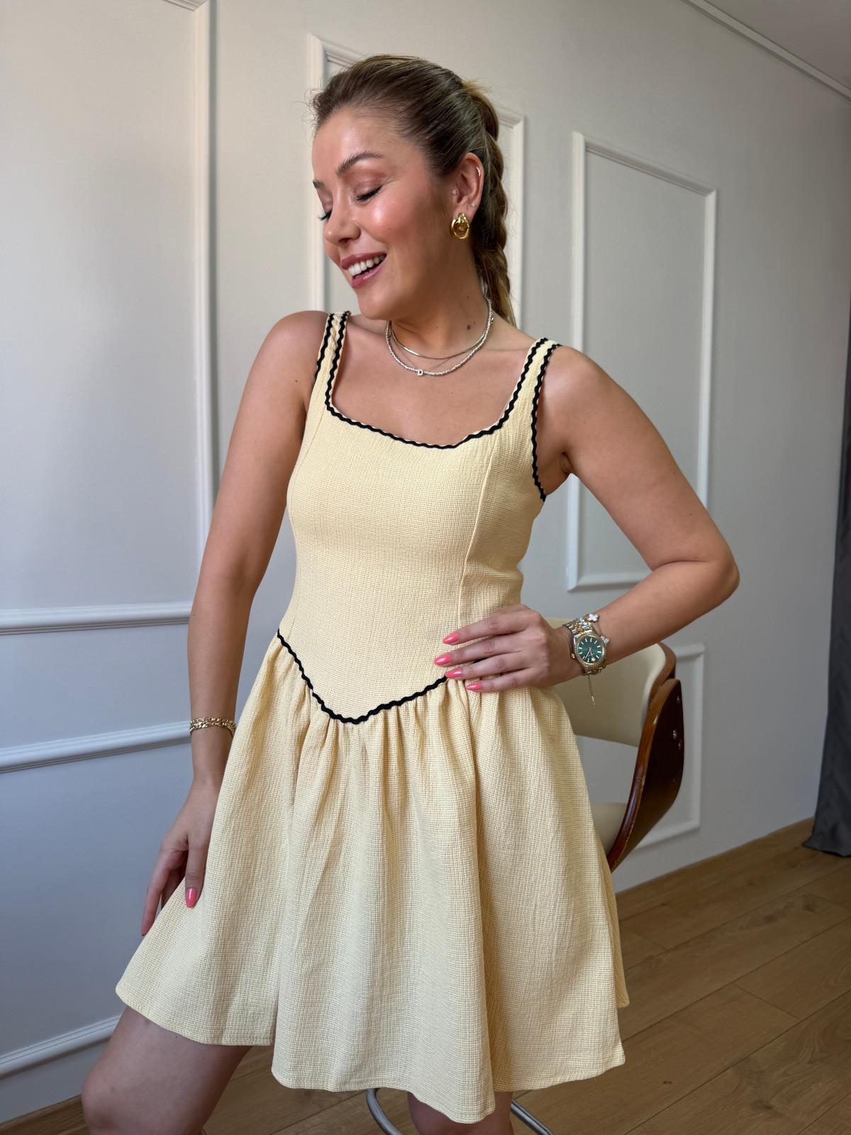 Sarı Şeritli Elbise