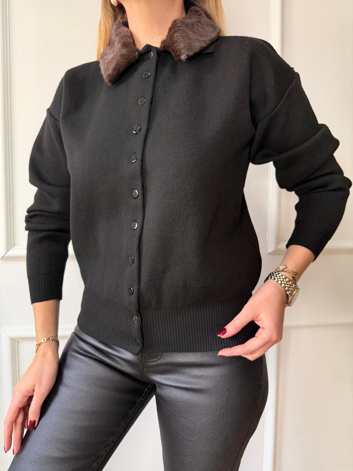 Siyah Kürk Yakalı Hırka