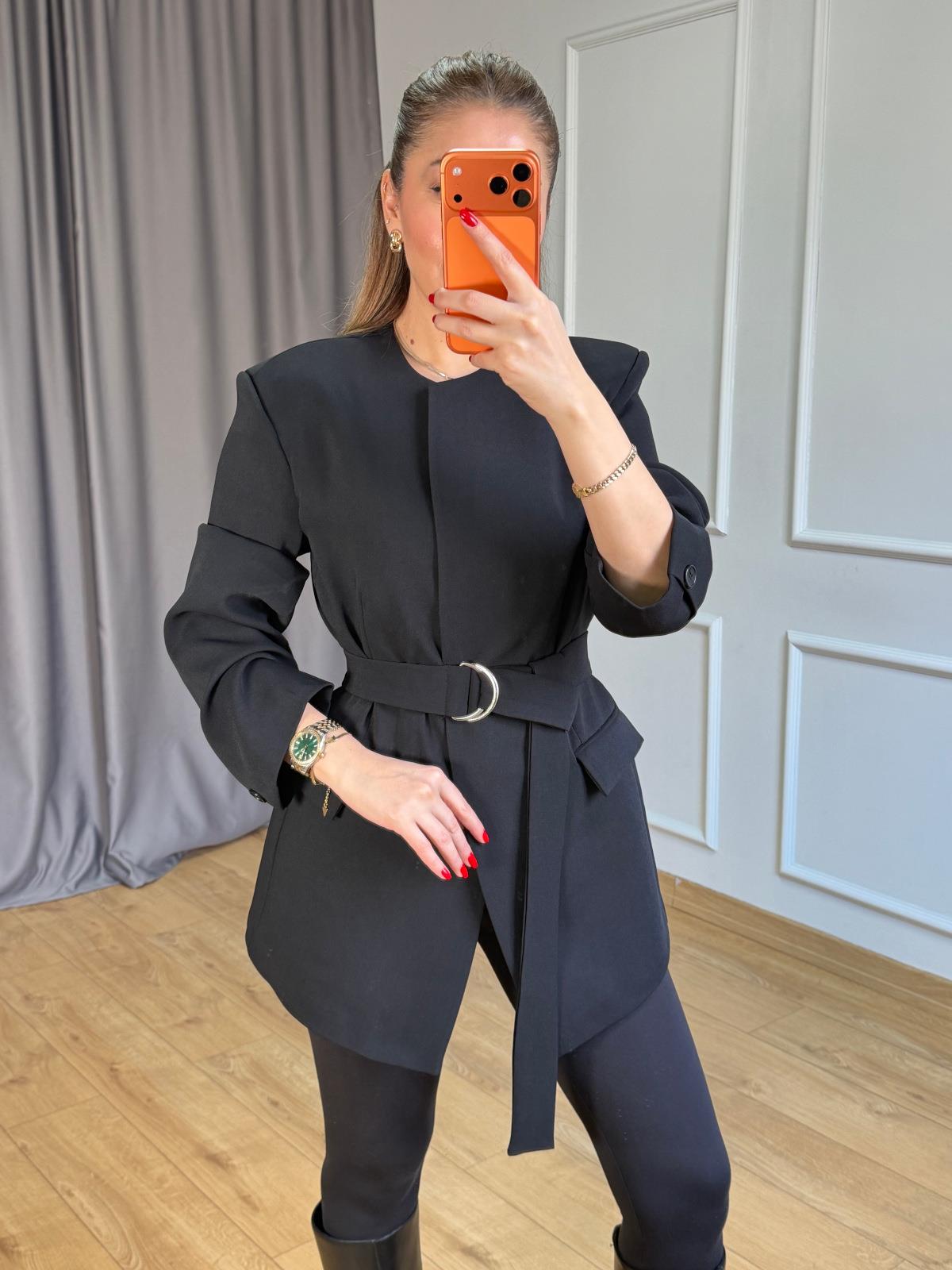 Siyah Kuşaklı Blazer Ceket