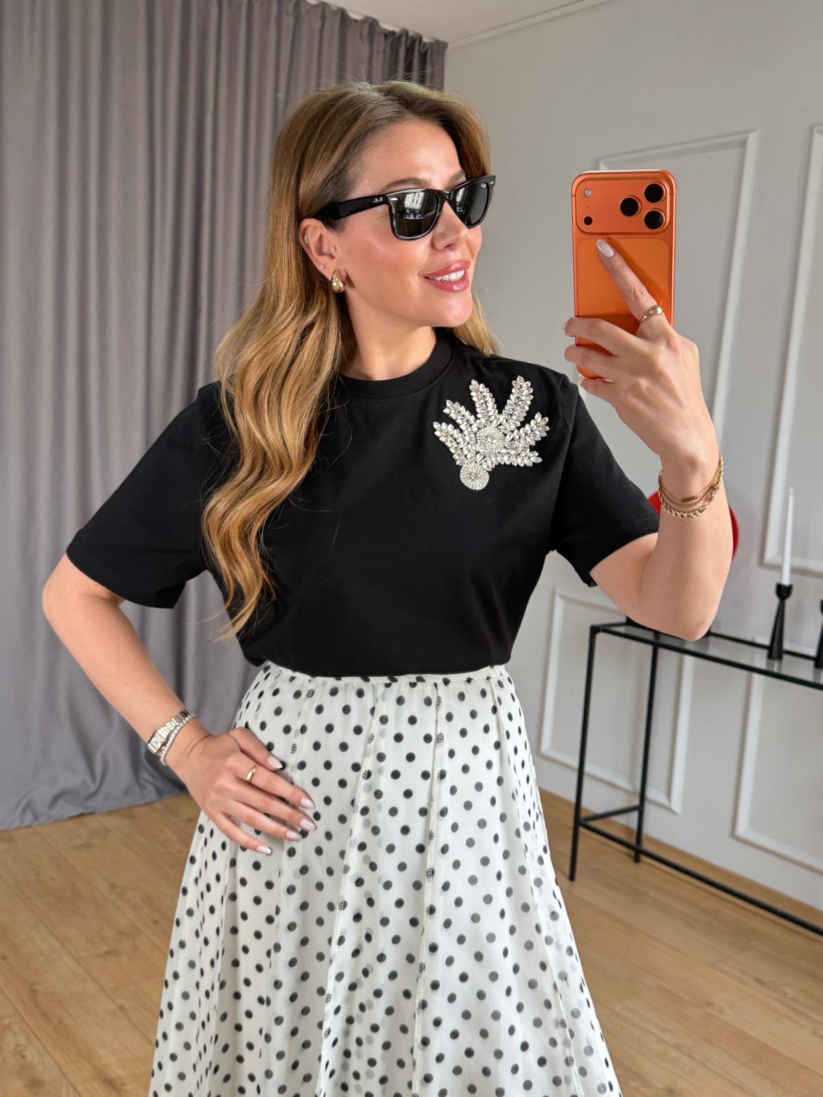 Siyah Yaprak Taşlı Tshirt